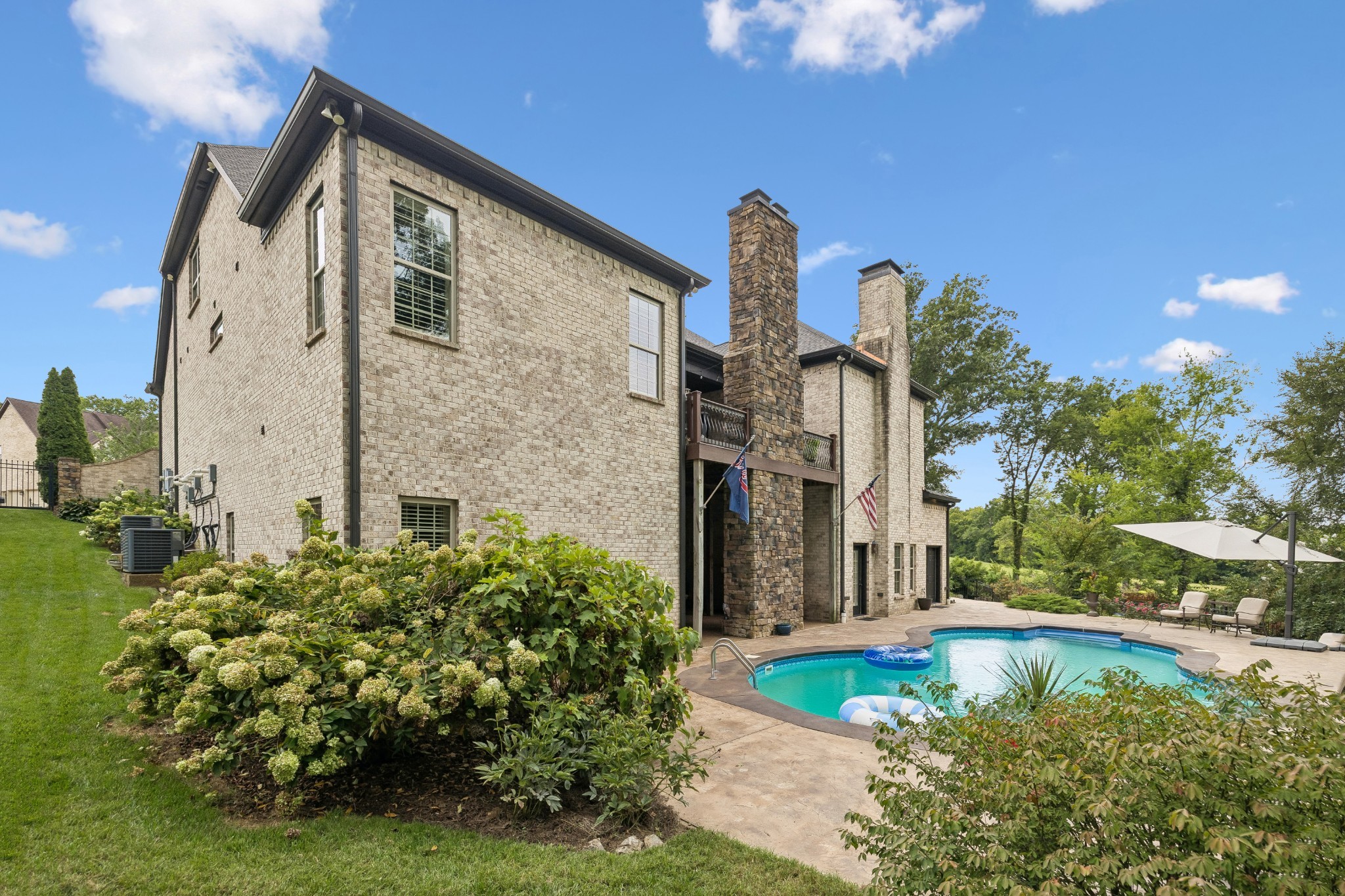 2231 Dunblane Ln