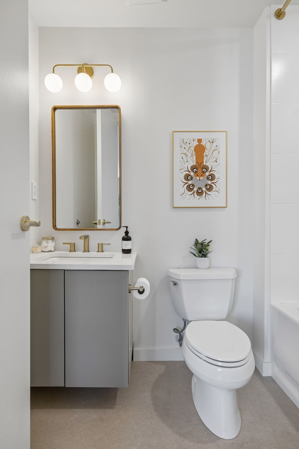 600 12th Ave S Unit: 710