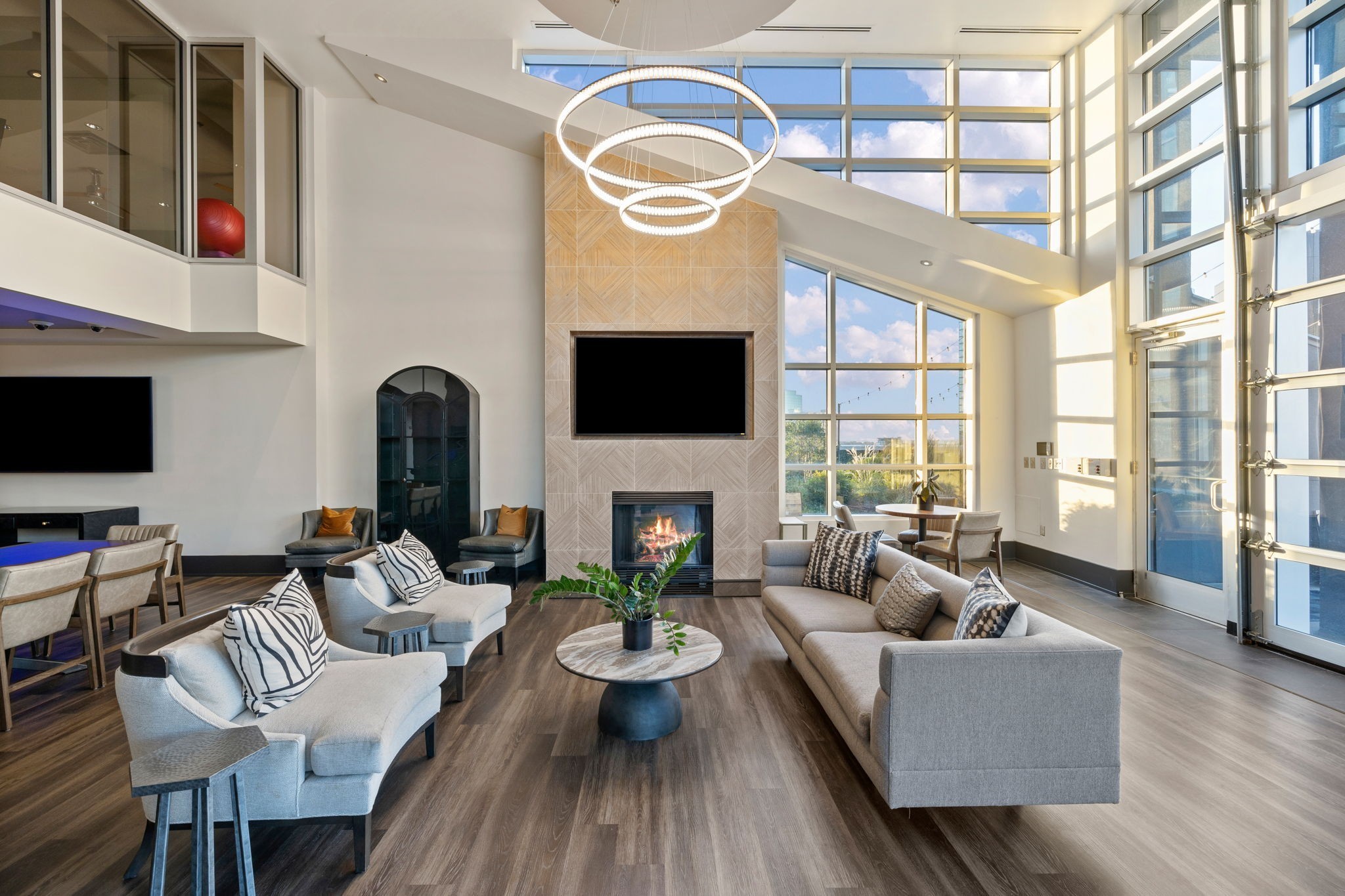 600 12th Ave S Unit: 710