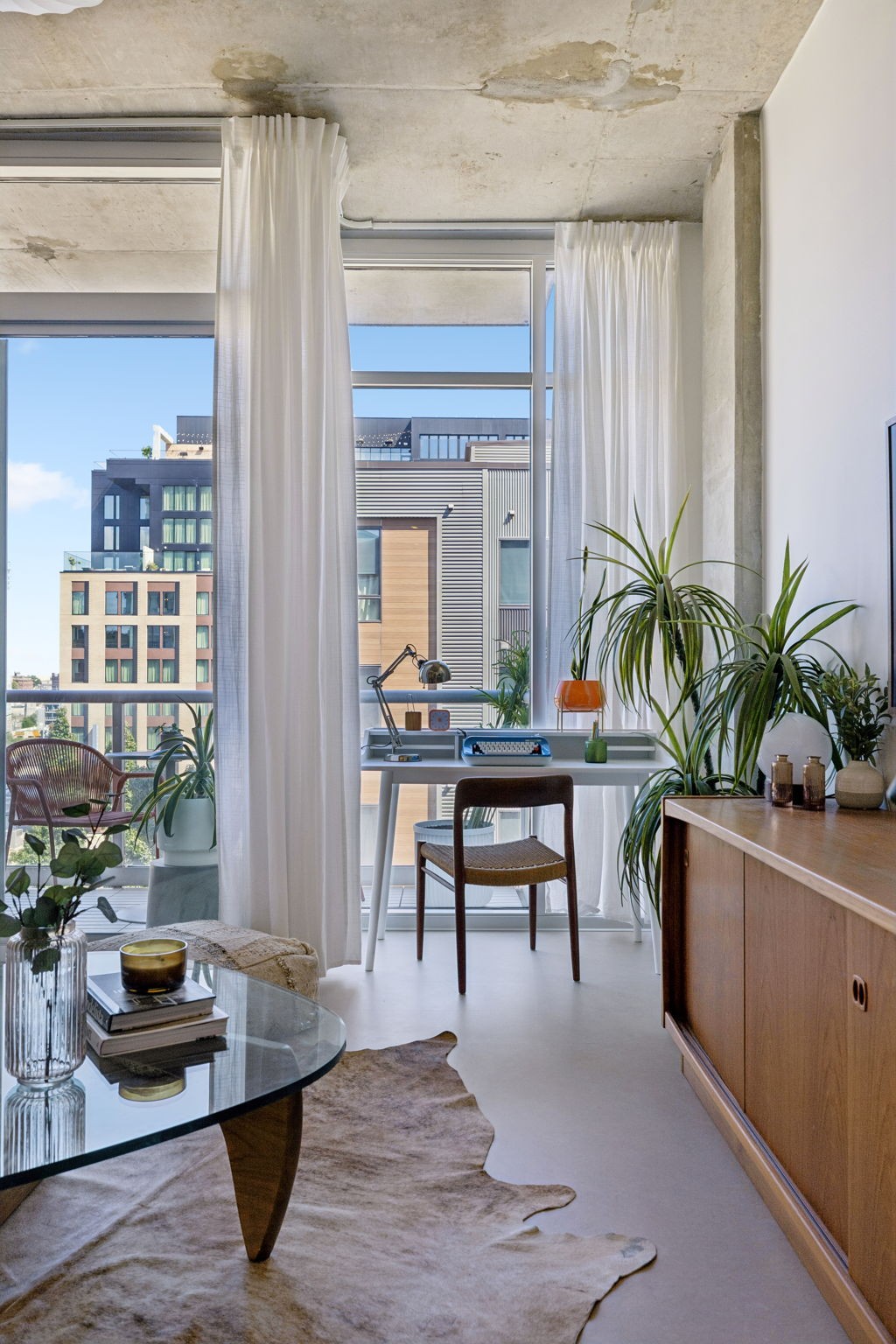 600 12th Ave S Unit: 710