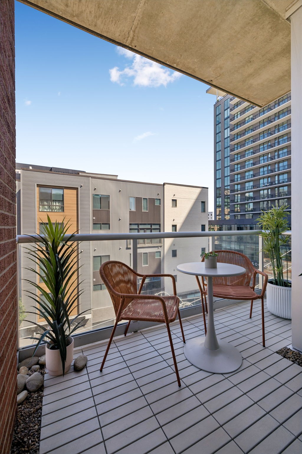 600 12th Ave S Unit: 710