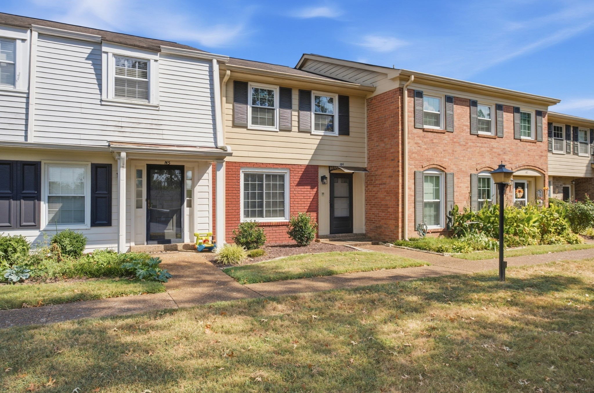 8207 Sawyer Brown Rd Unit: M4