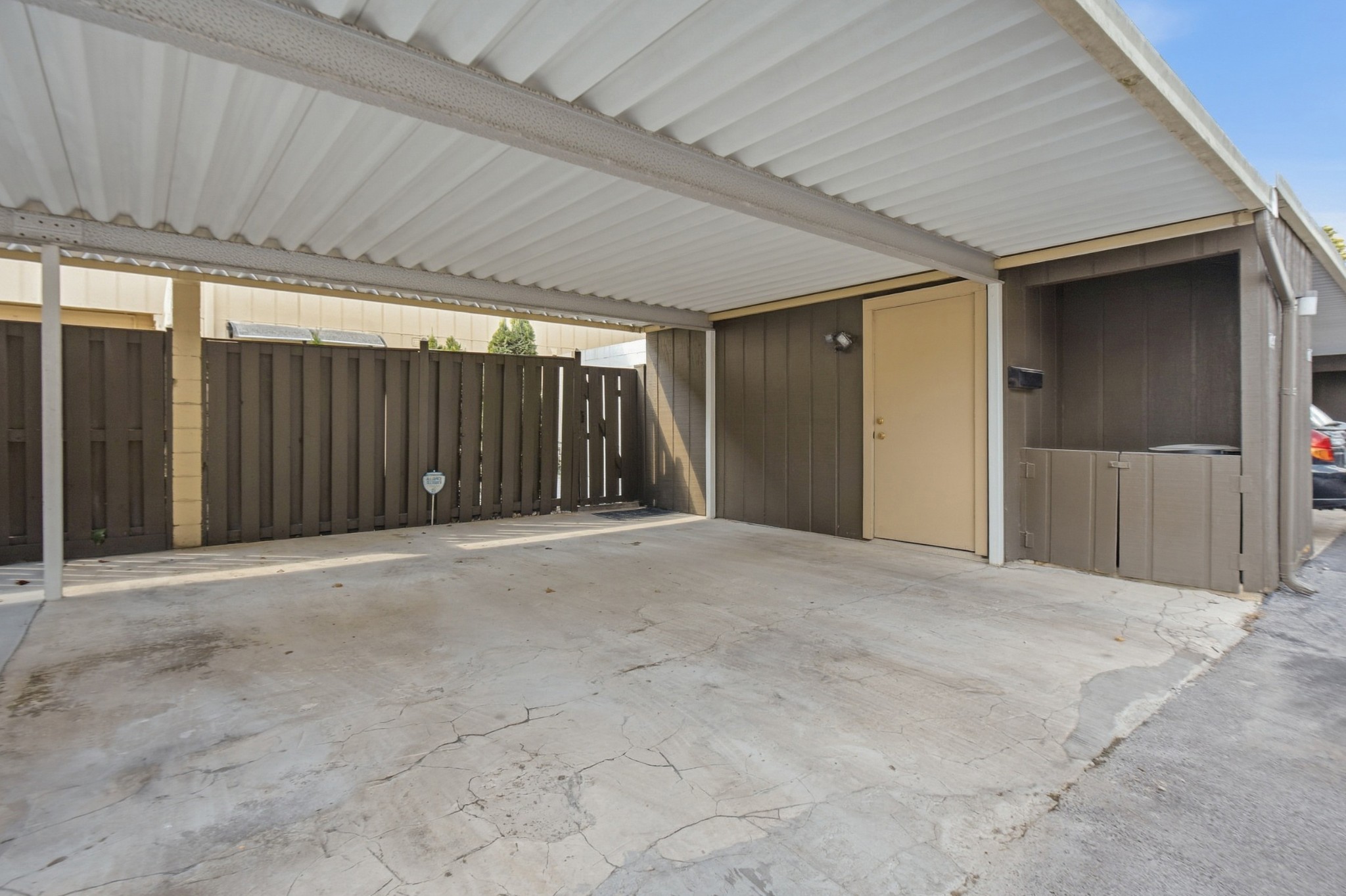 8207 Sawyer Brown Rd Unit: M4