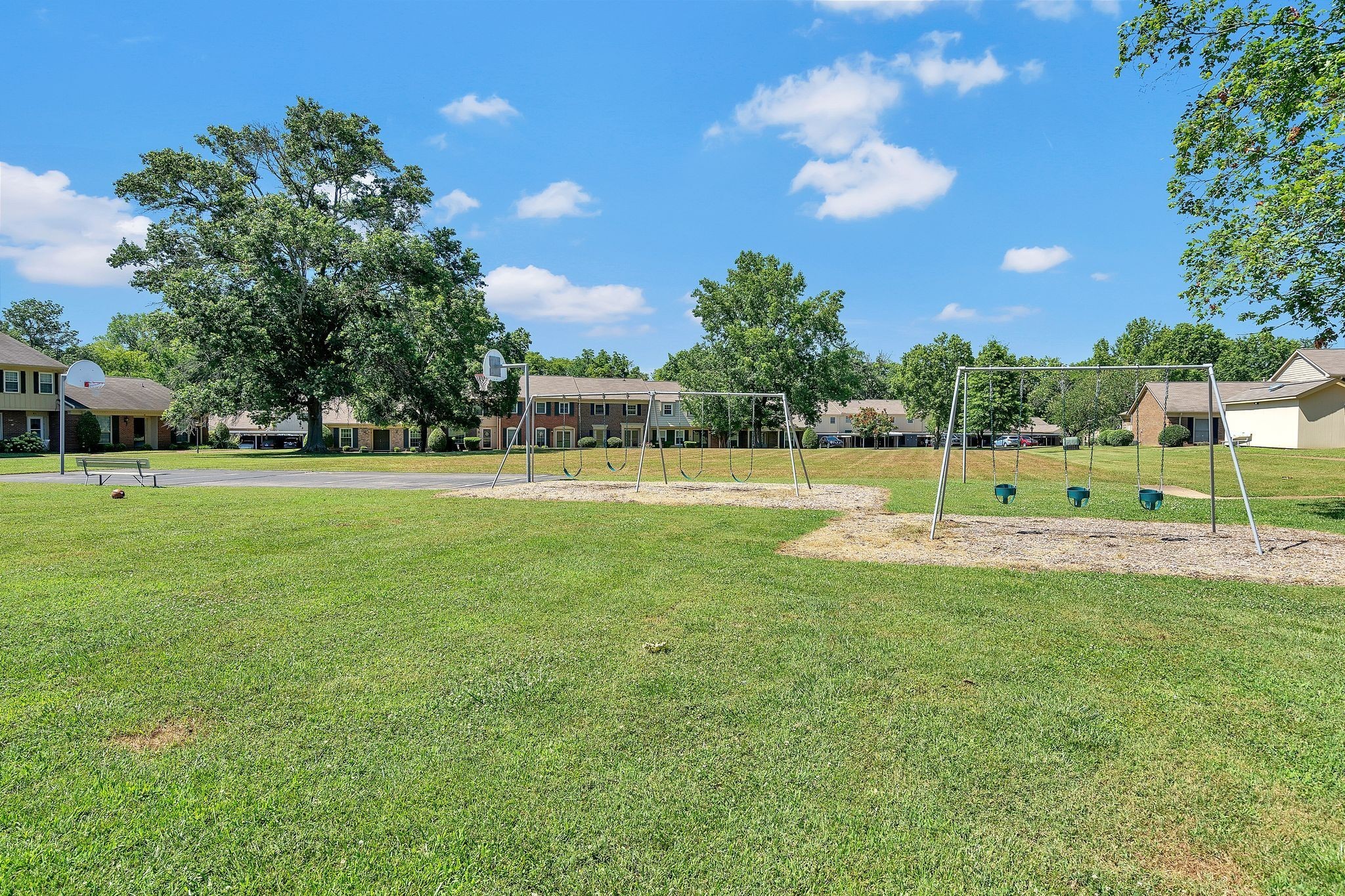 8207 Sawyer Brown Rd Unit: M4