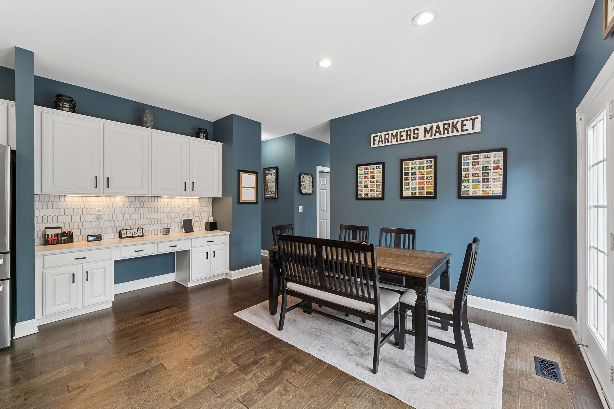 1206 Broadmoor Cir