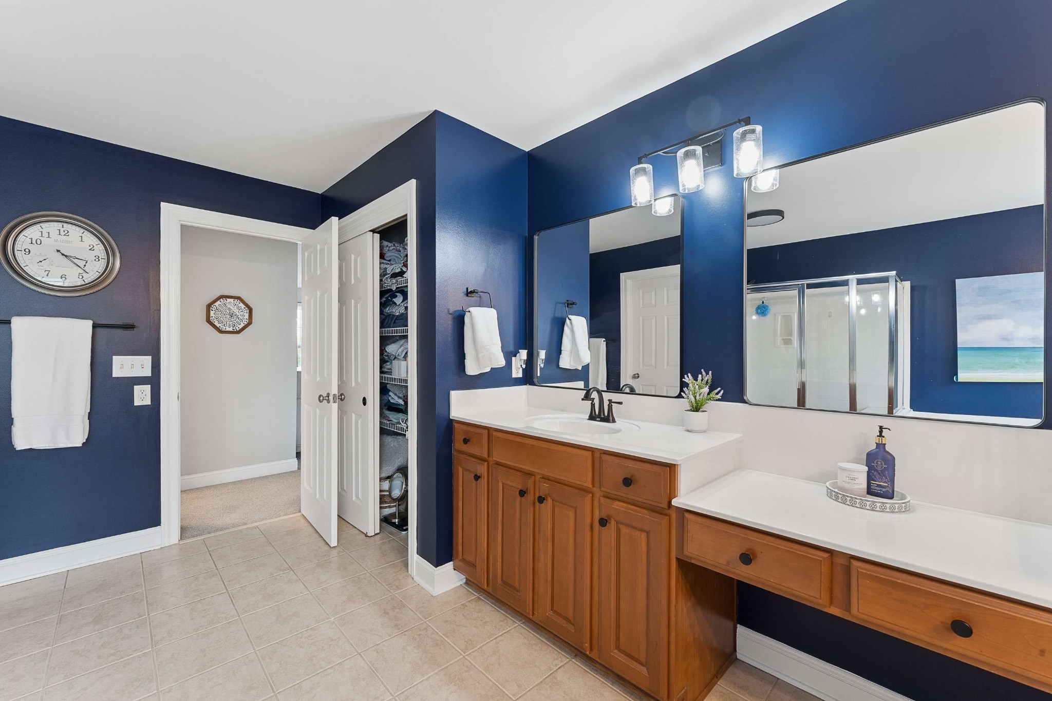 1206 Broadmoor Cir