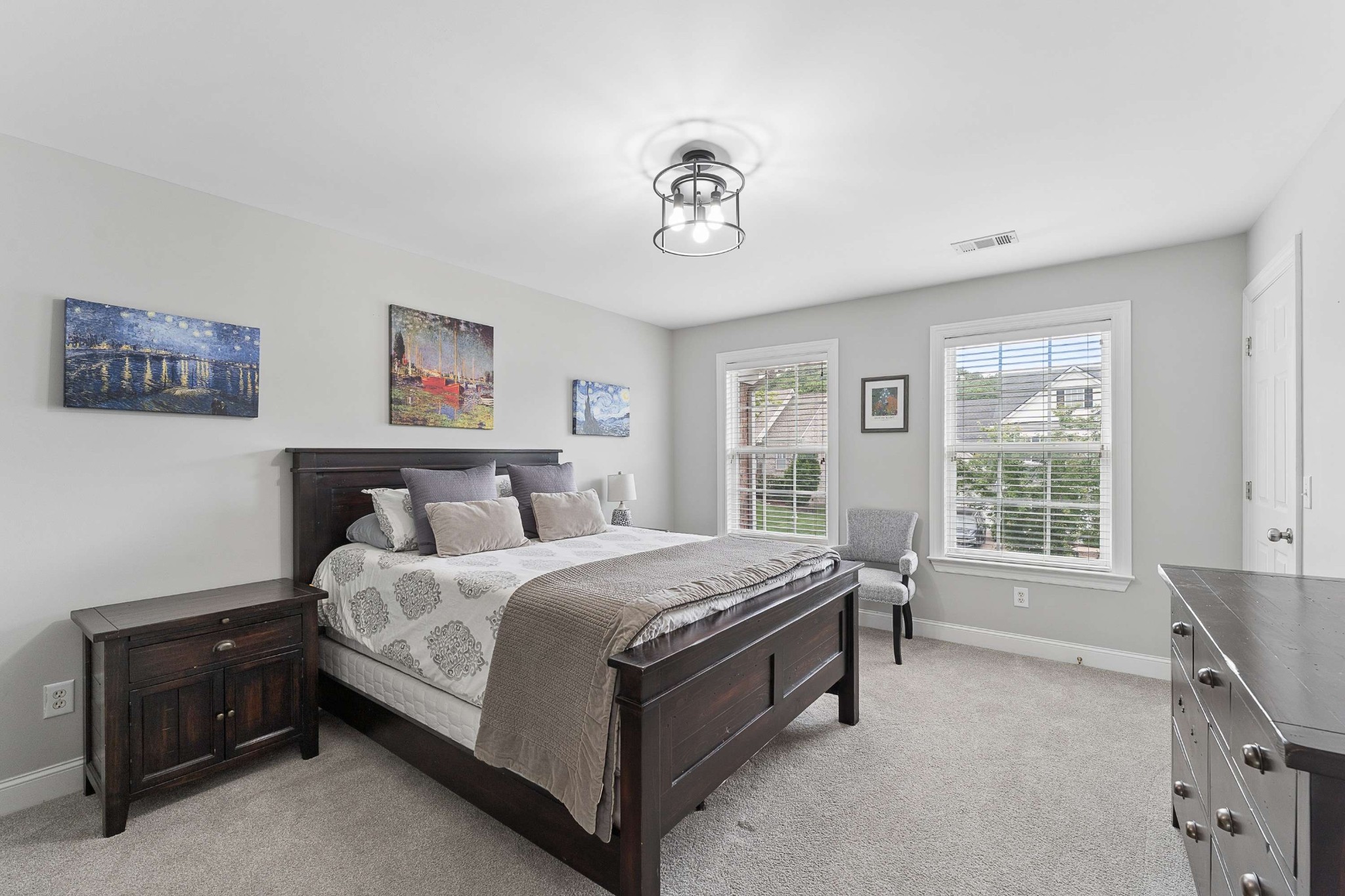 1206 Broadmoor Cir