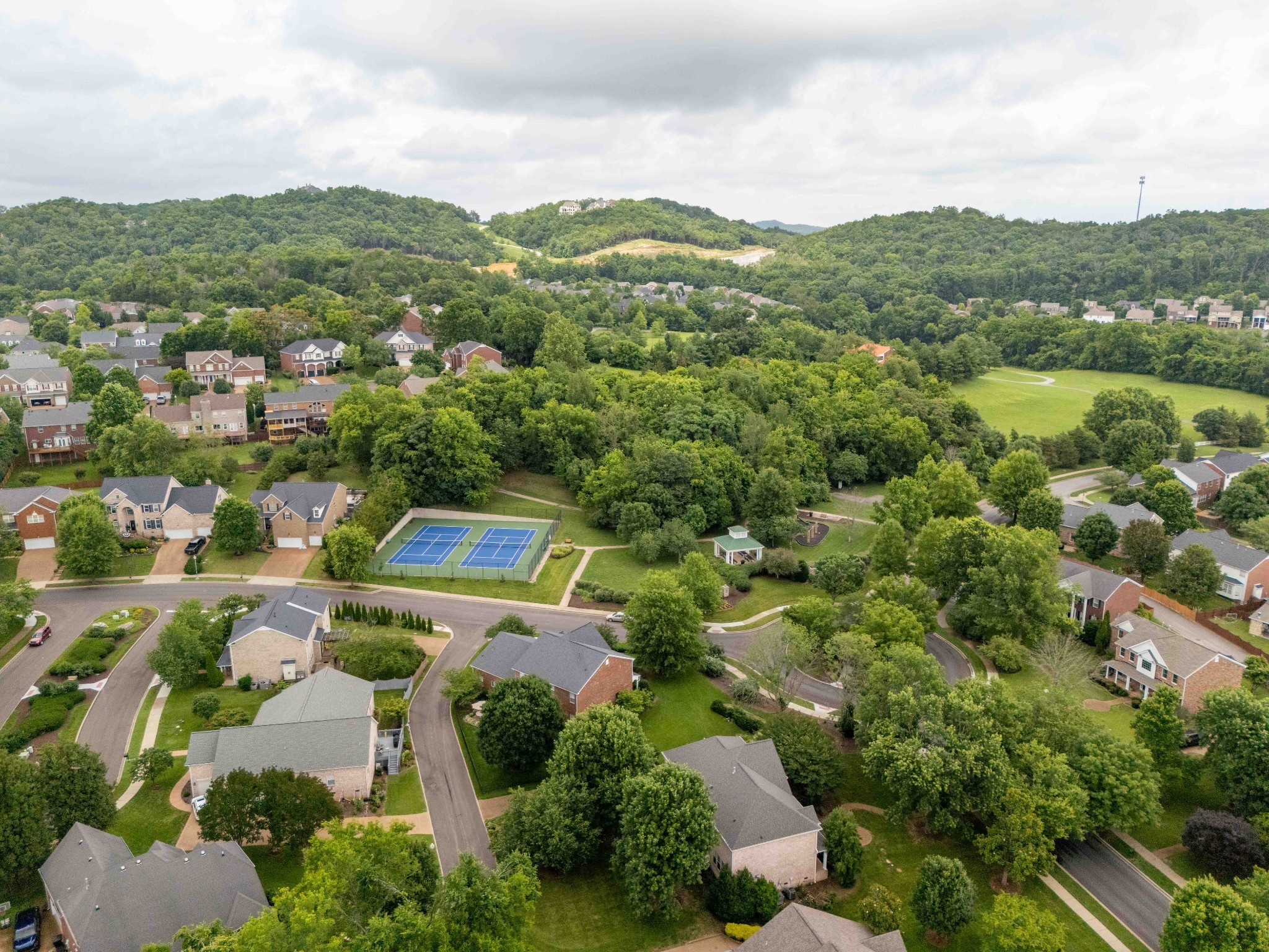 1206 Broadmoor Cir