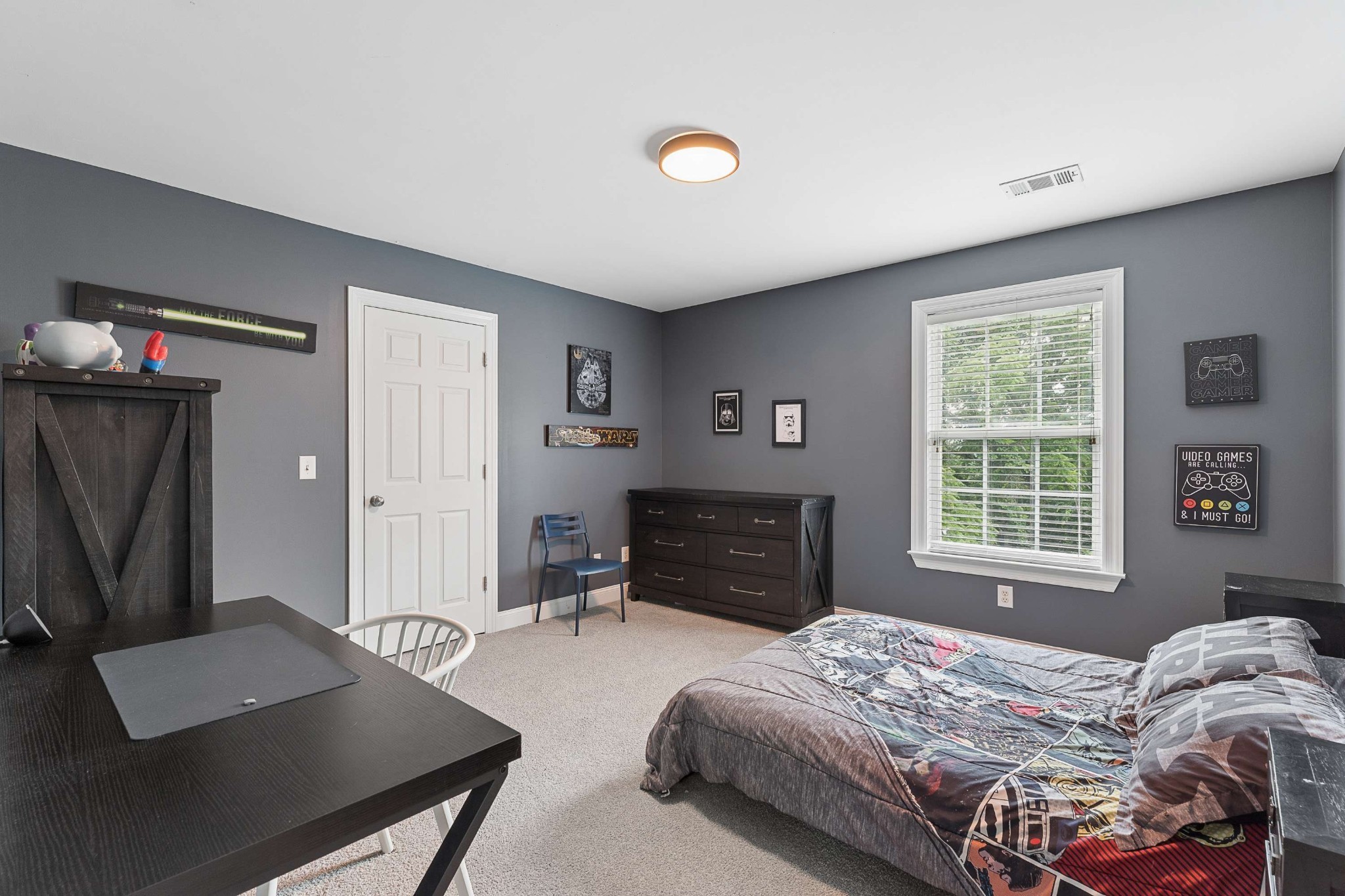 1206 Broadmoor Cir