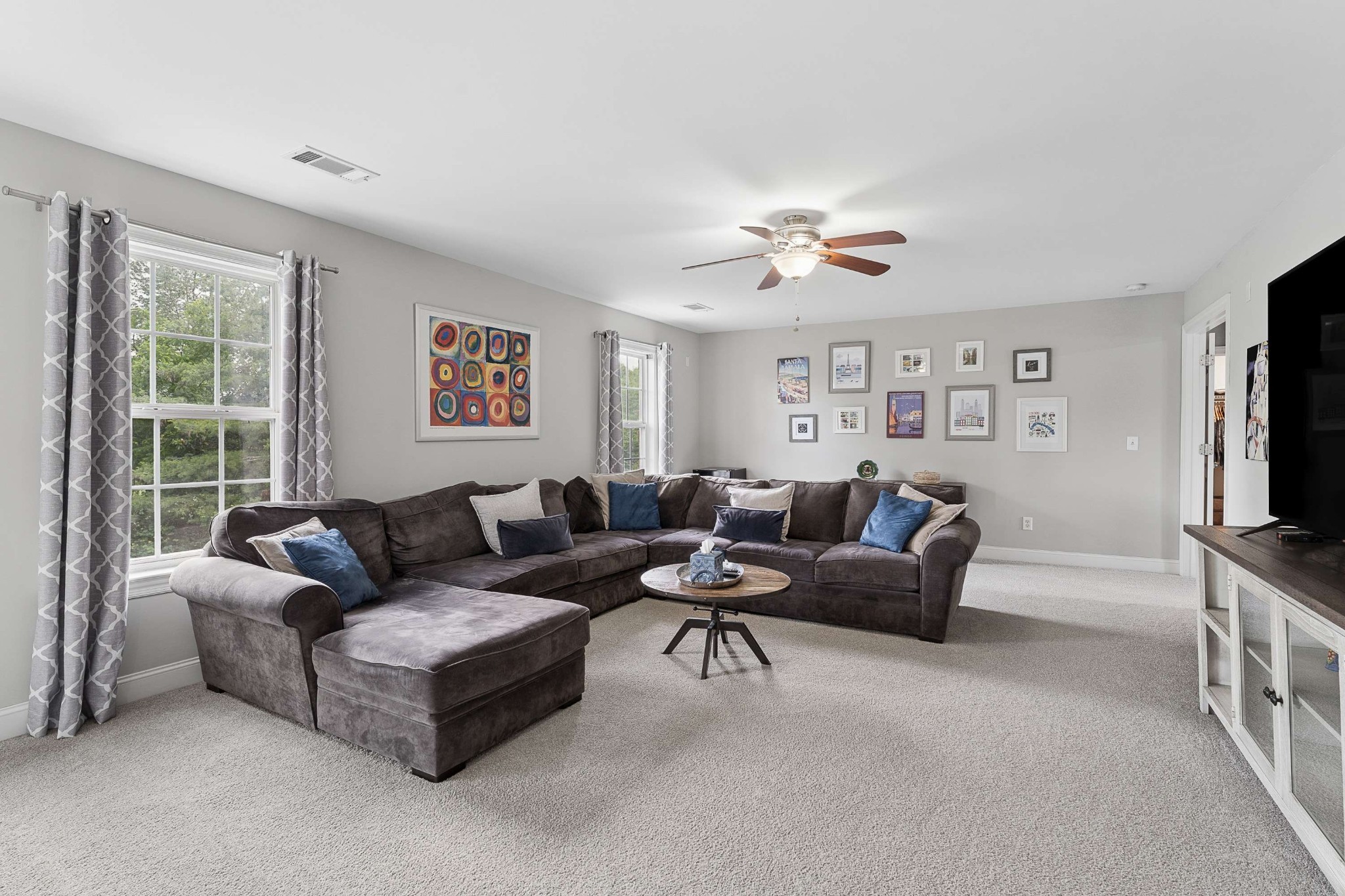 1206 Broadmoor Cir