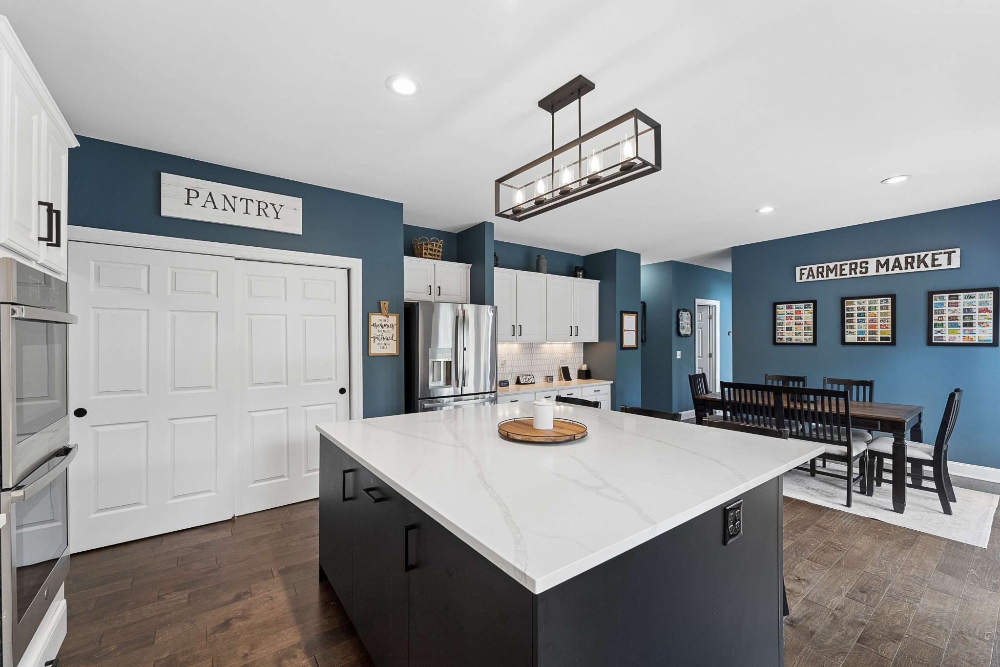 1206 Broadmoor Cir