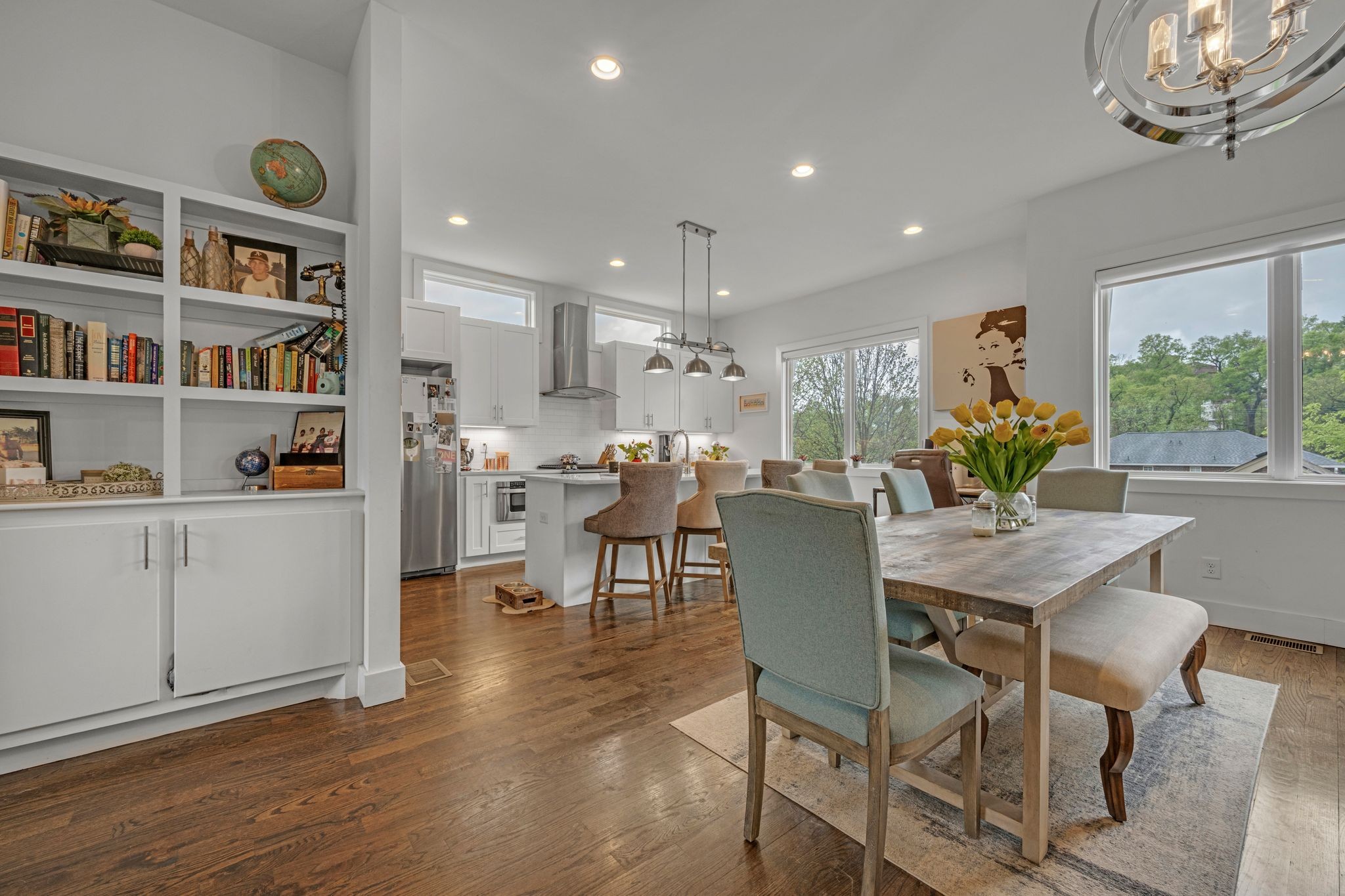 1811A Martin St