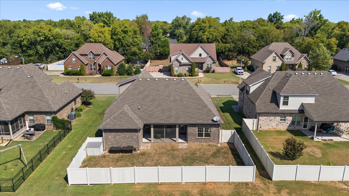 5233 Honeybee Dr