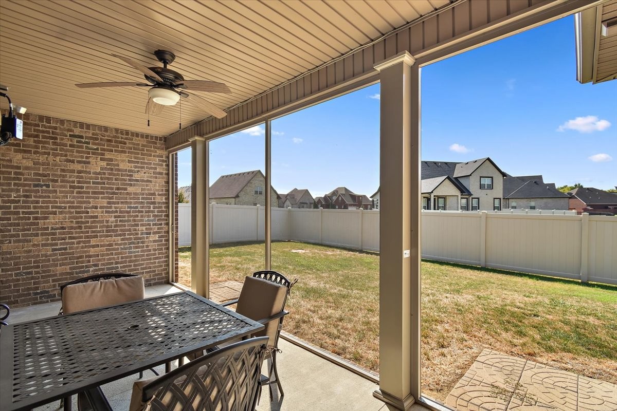 5233 Honeybee Dr
