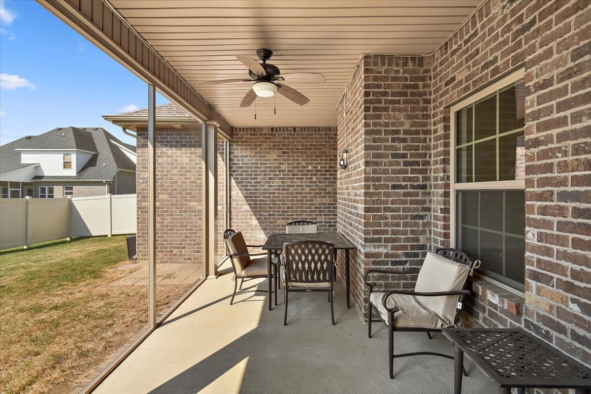 5233 Honeybee Dr