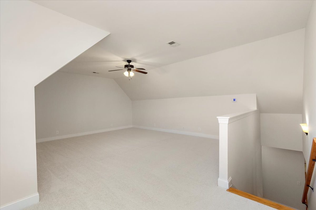 5233 Honeybee Dr