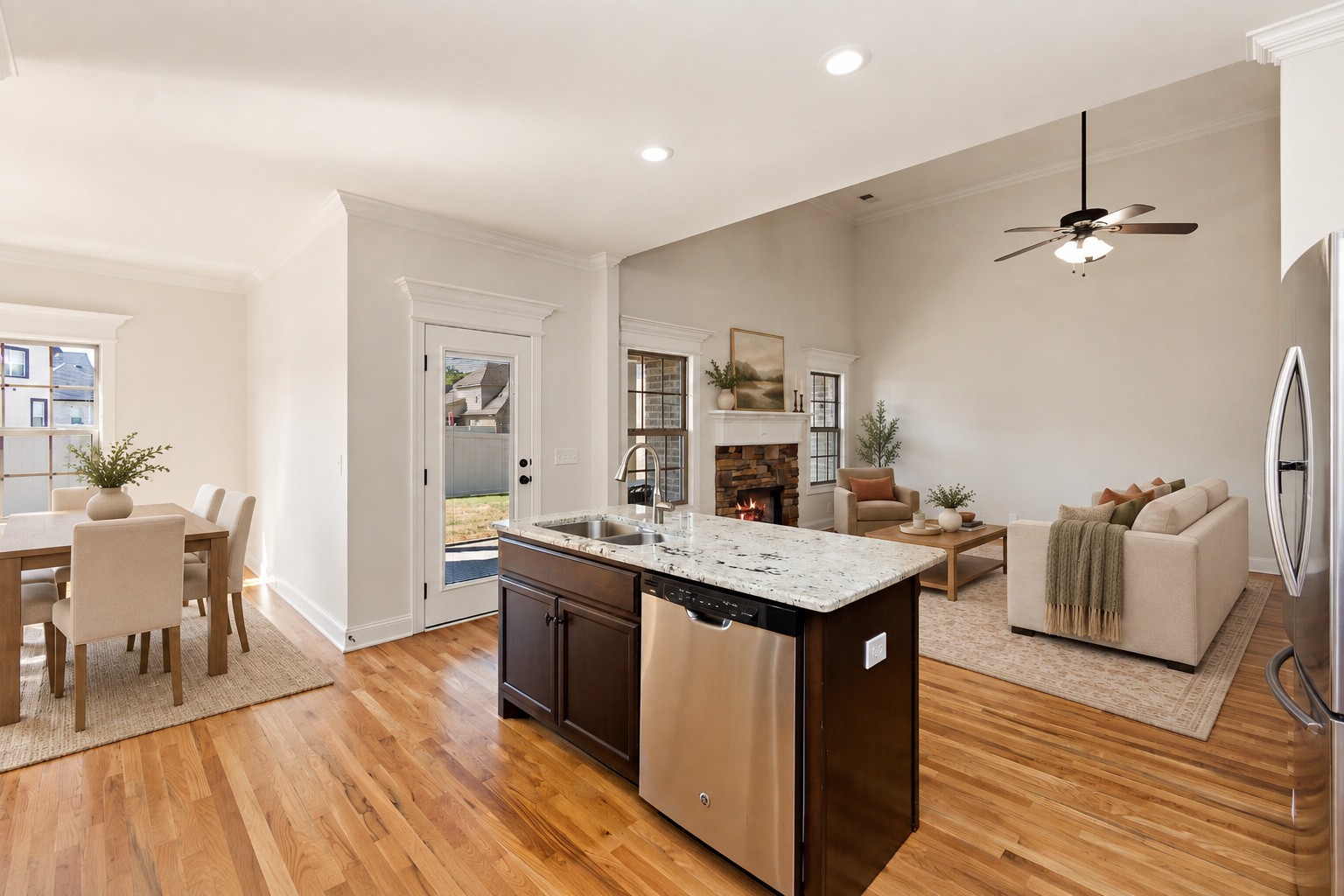 5233 Honeybee Dr