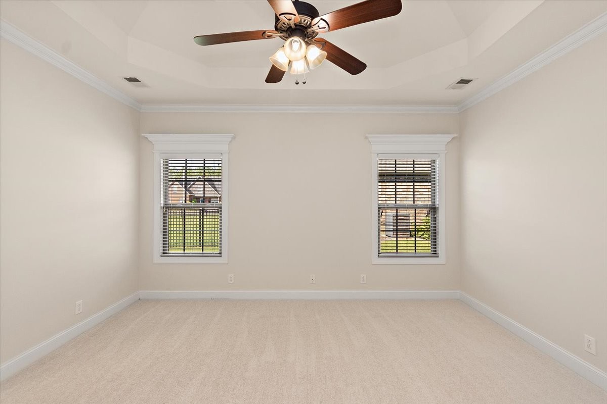 5233 Honeybee Dr