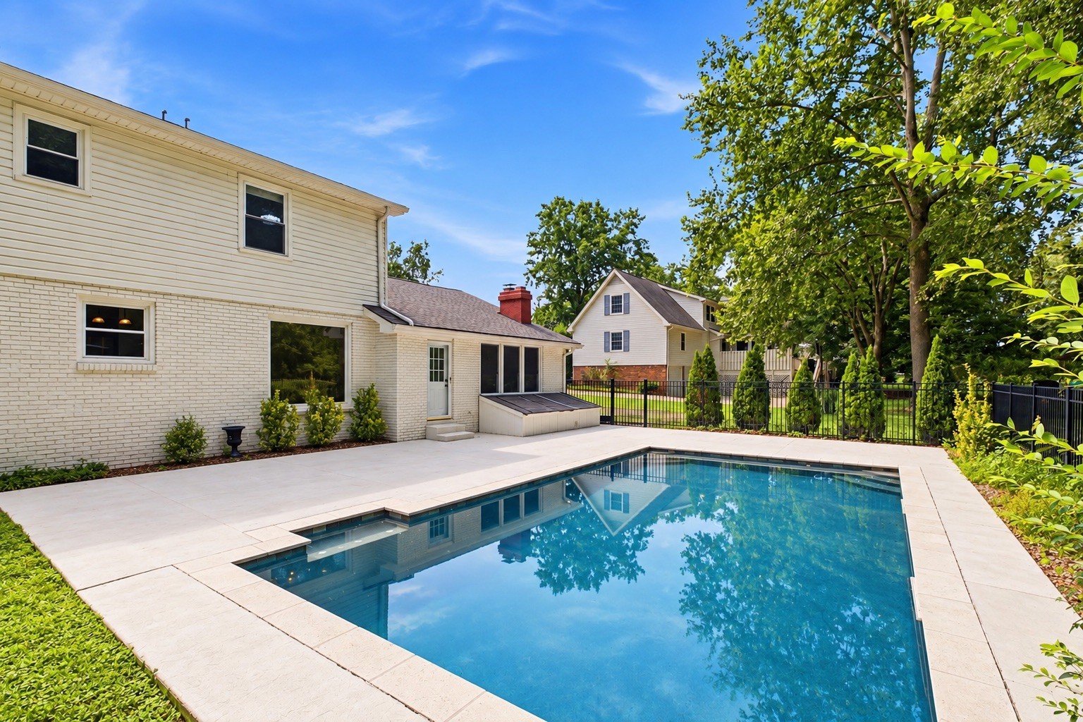 1303 General McArthur Dr