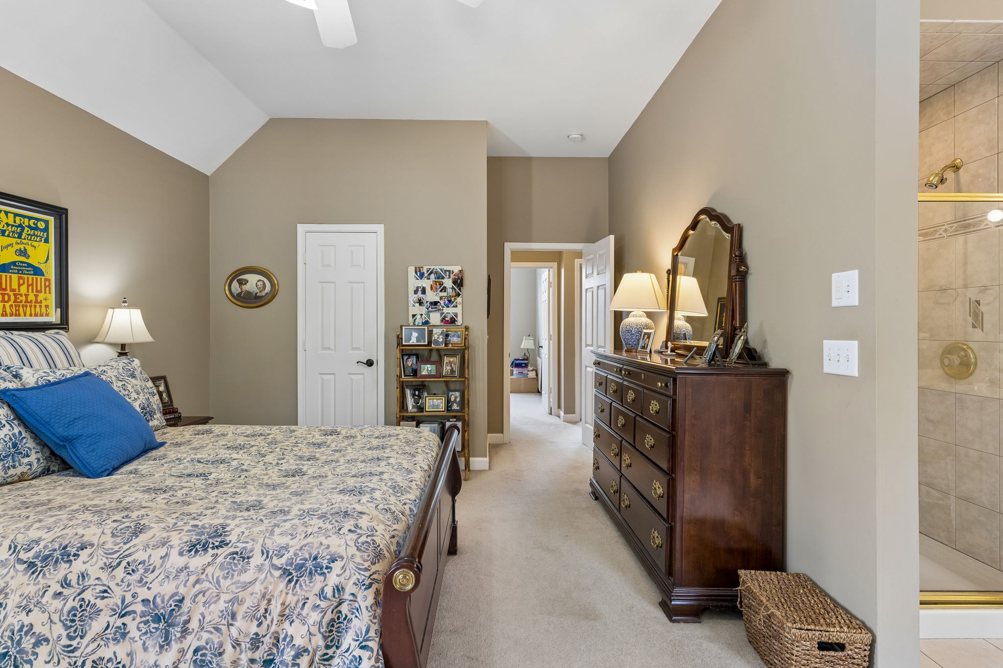 5553 Peninsula Park Lndg