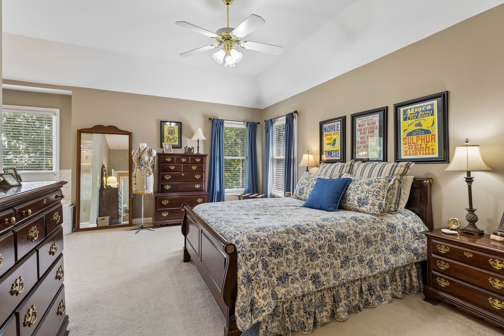 5553 Peninsula Park Lndg