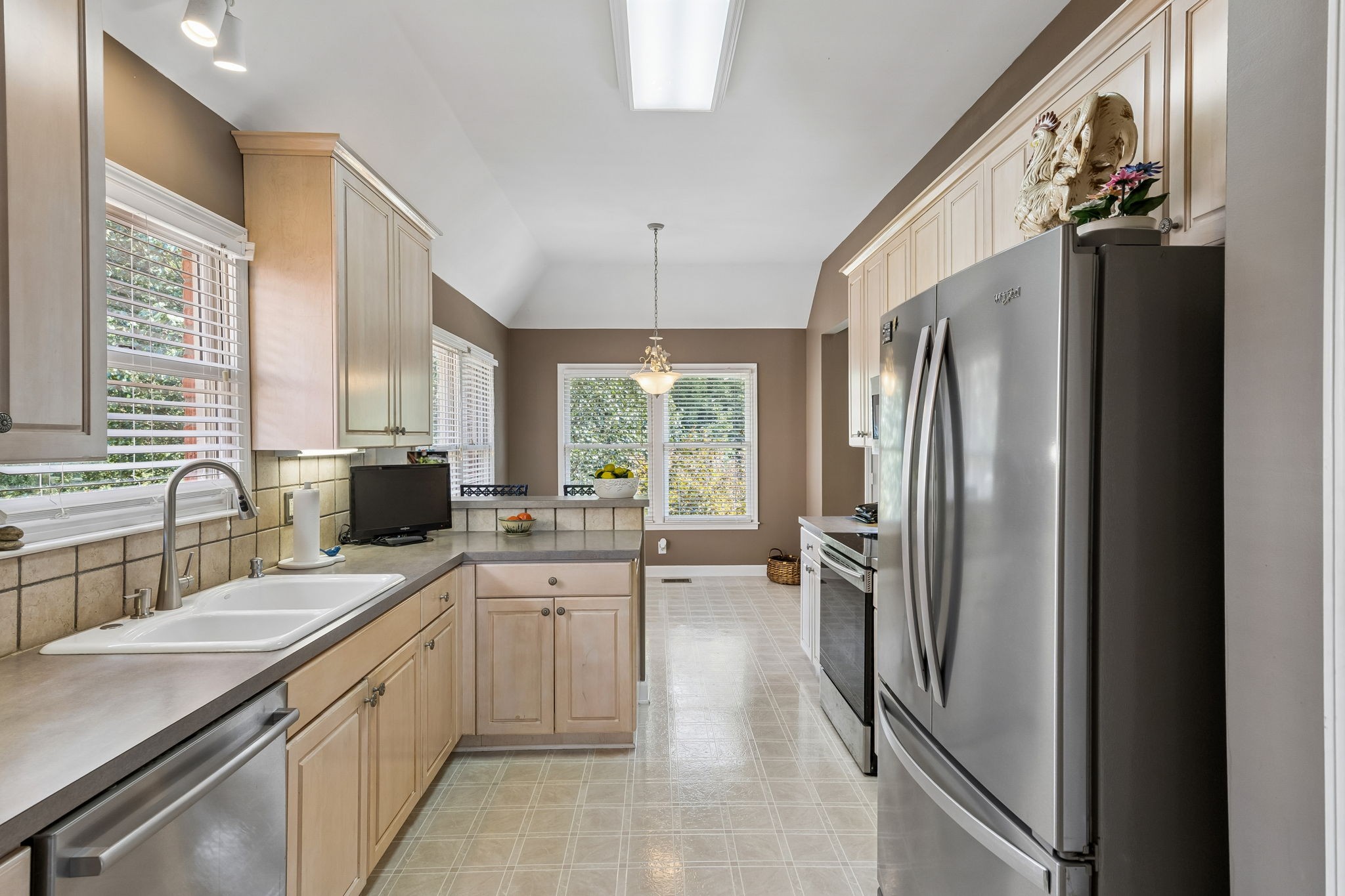 5553 Peninsula Park Lndg