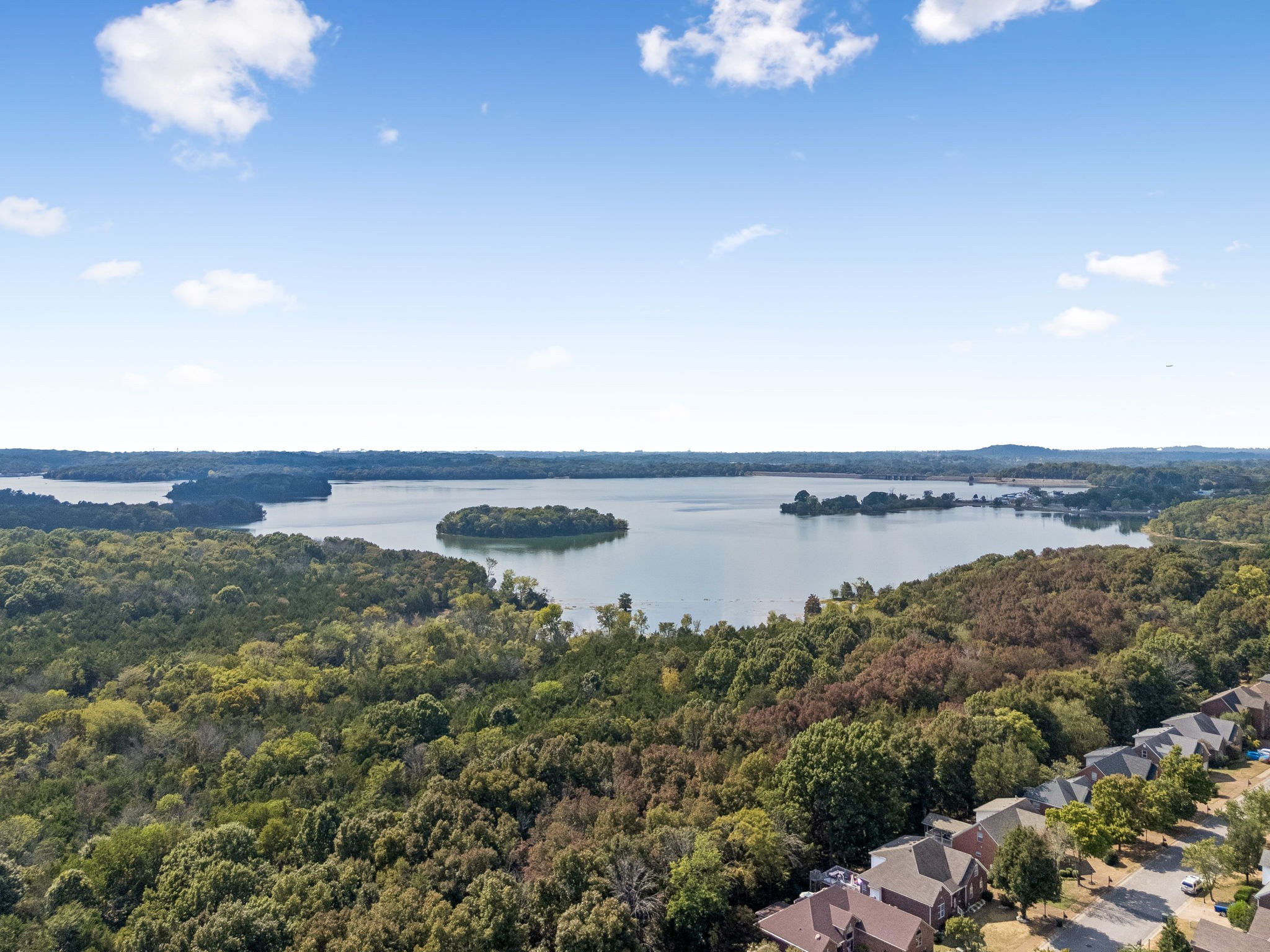 5553 Peninsula Park Lndg