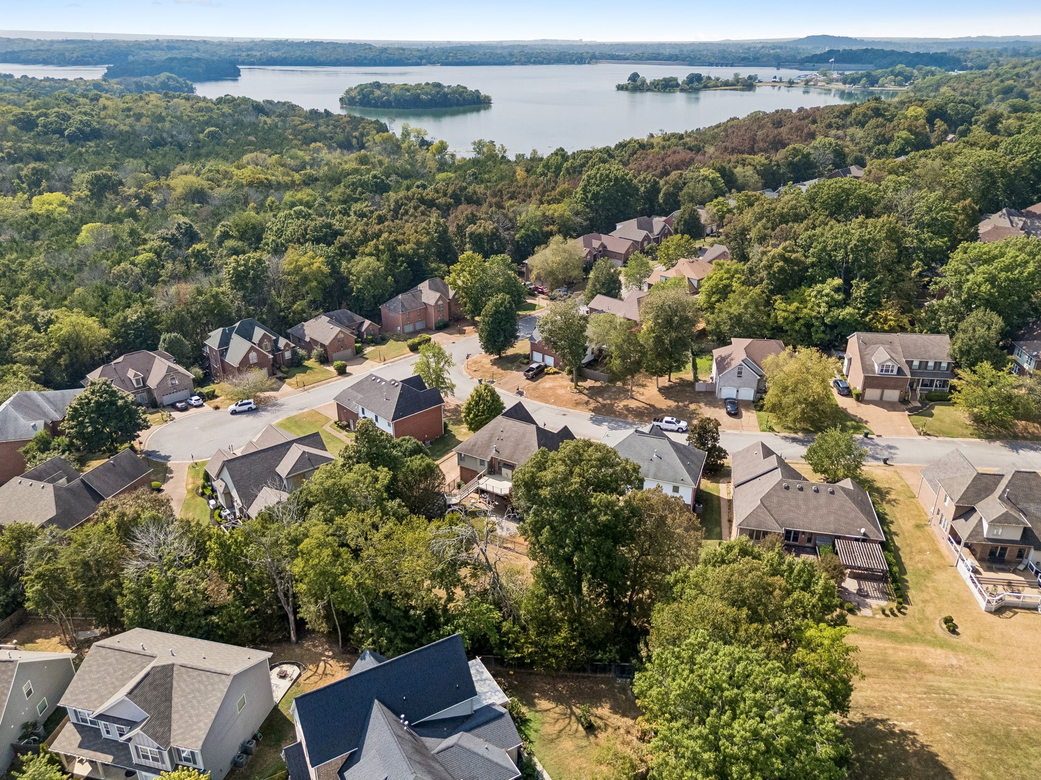5553 Peninsula Park Lndg