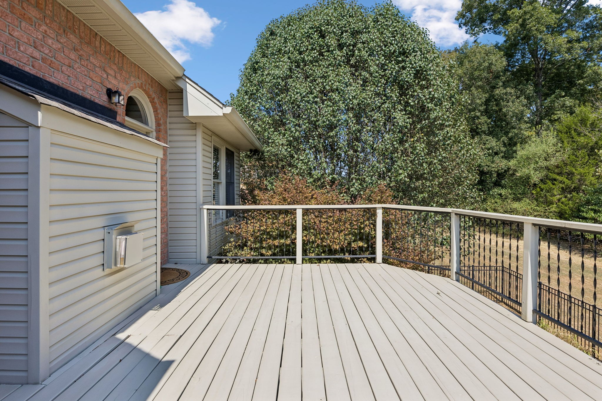 5553 Peninsula Park Lndg