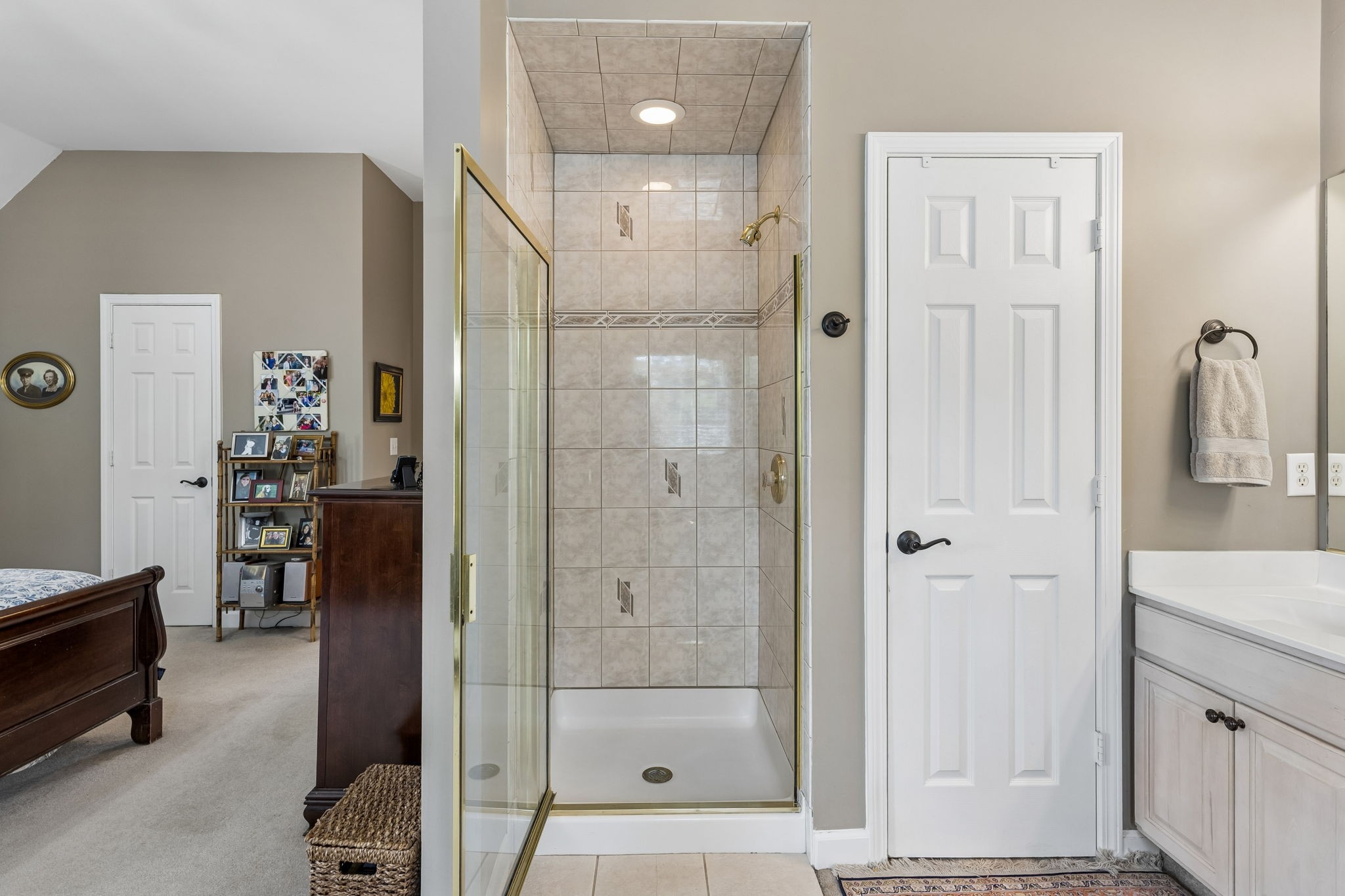 5553 Peninsula Park Lndg