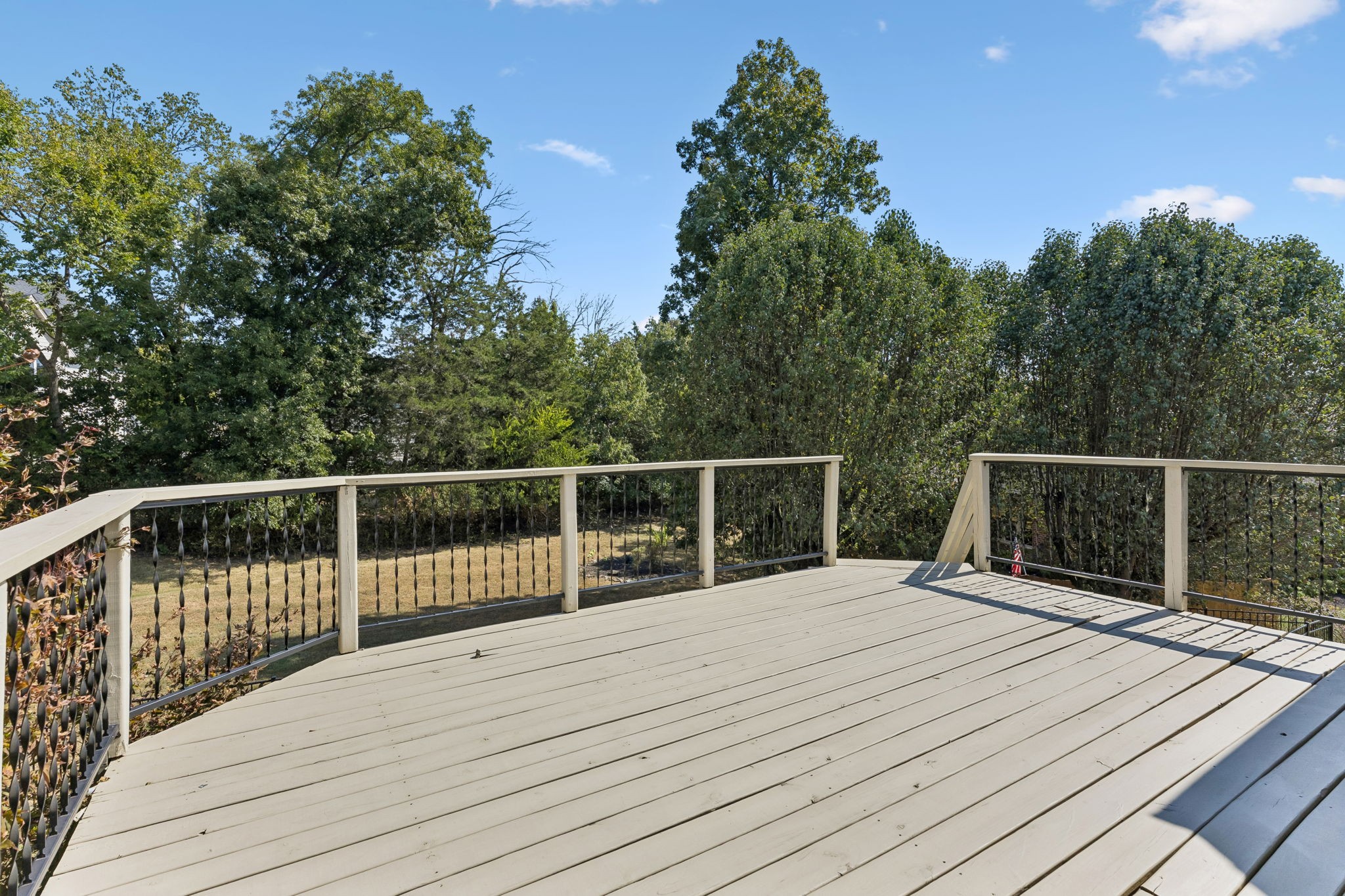5553 Peninsula Park Lndg