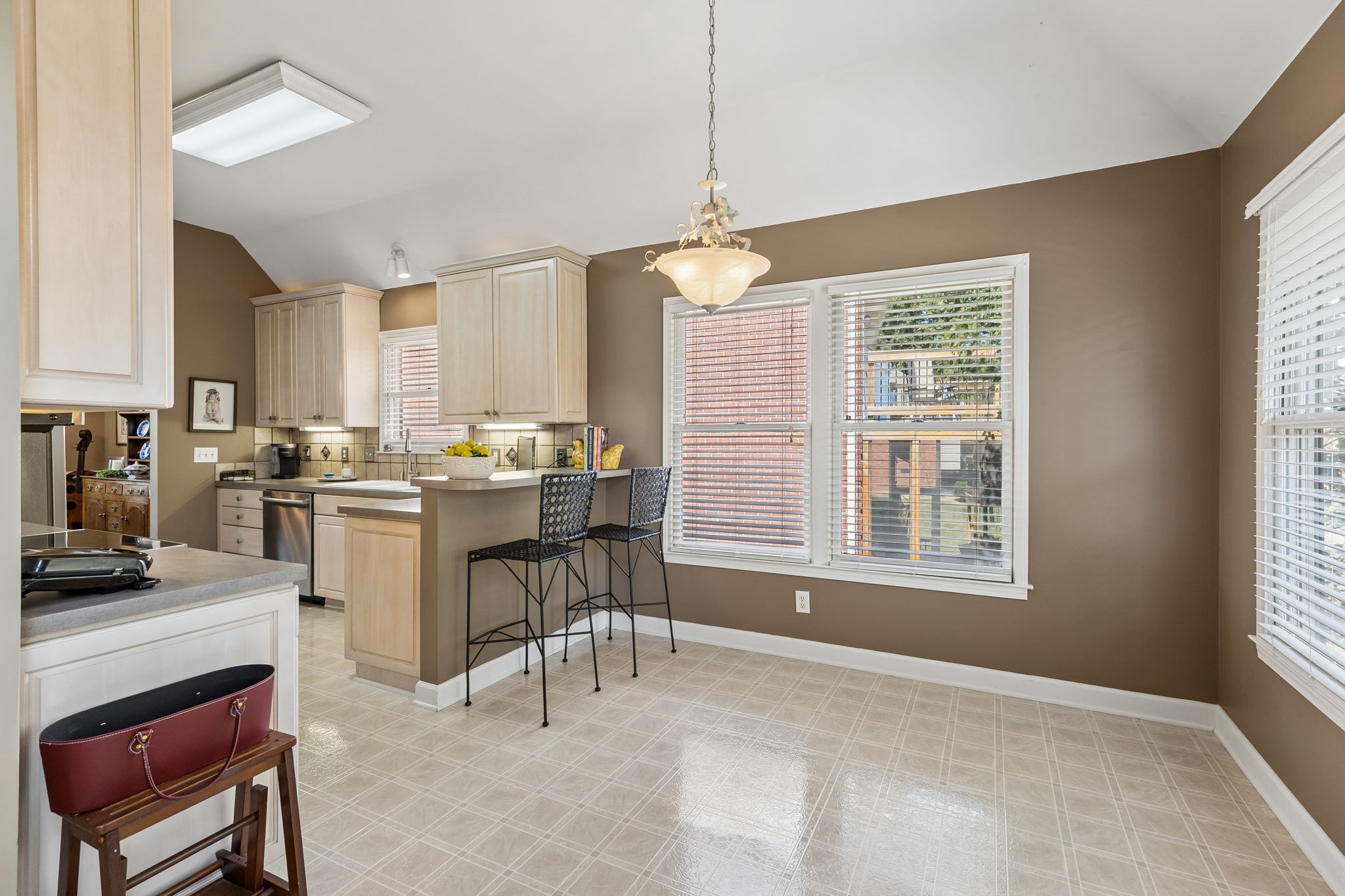 5553 Peninsula Park Lndg