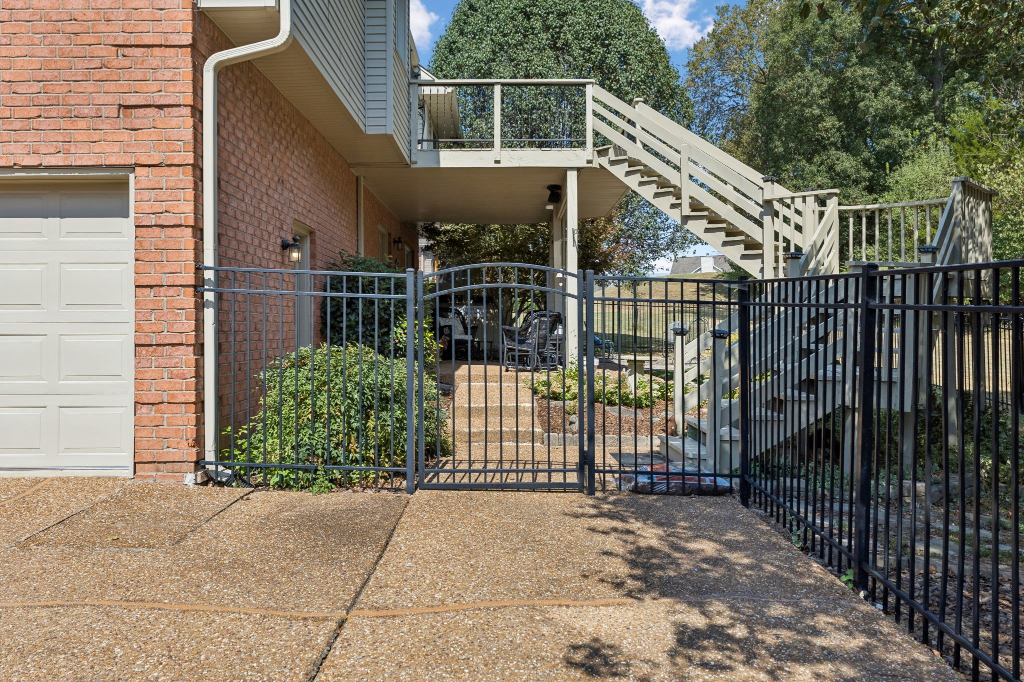 5553 Peninsula Park Lndg