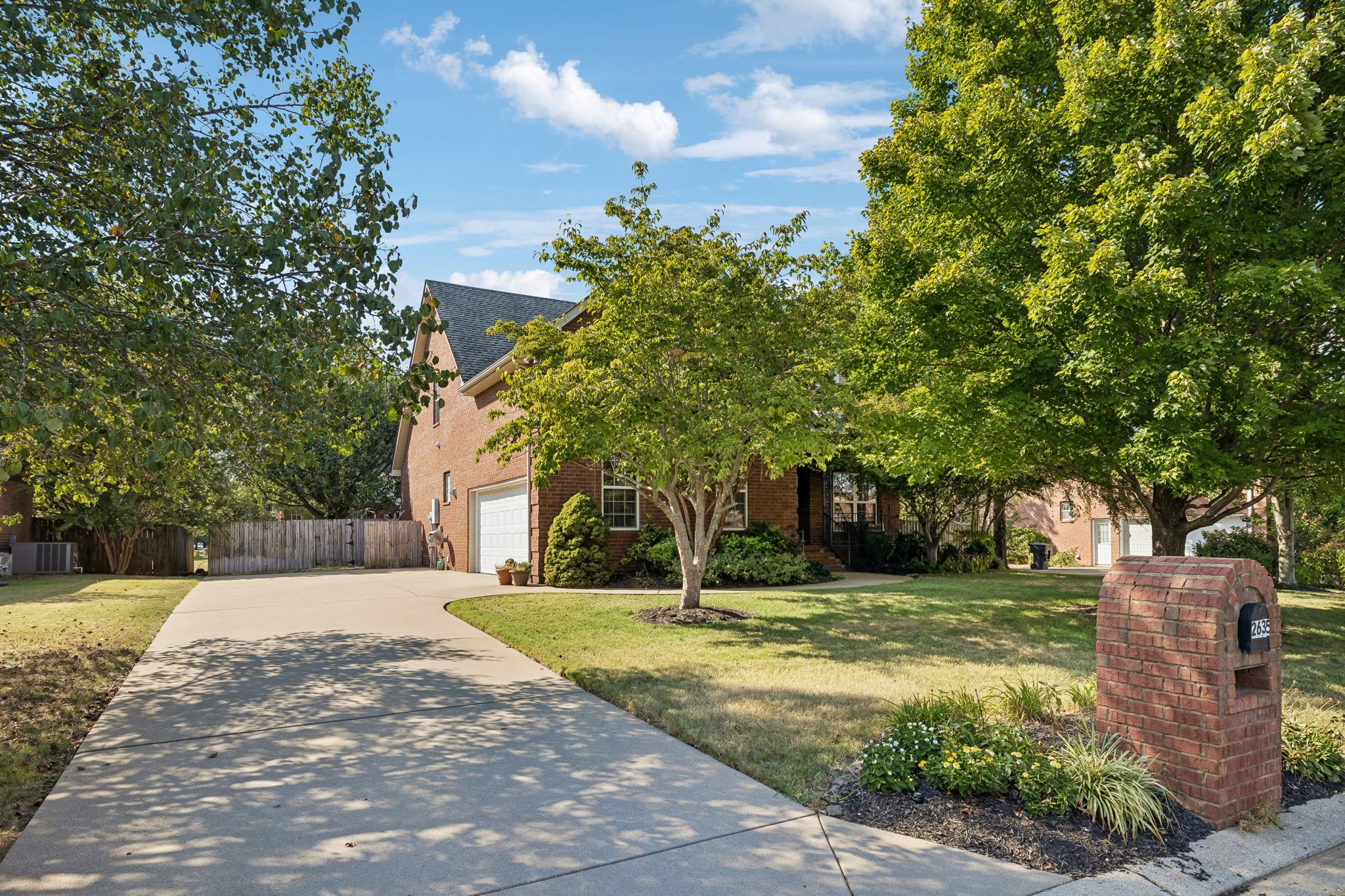 2635 Isaiah Dr