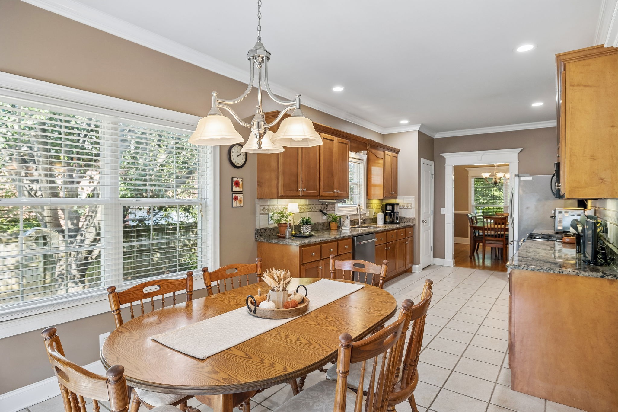 2635 Isaiah Dr