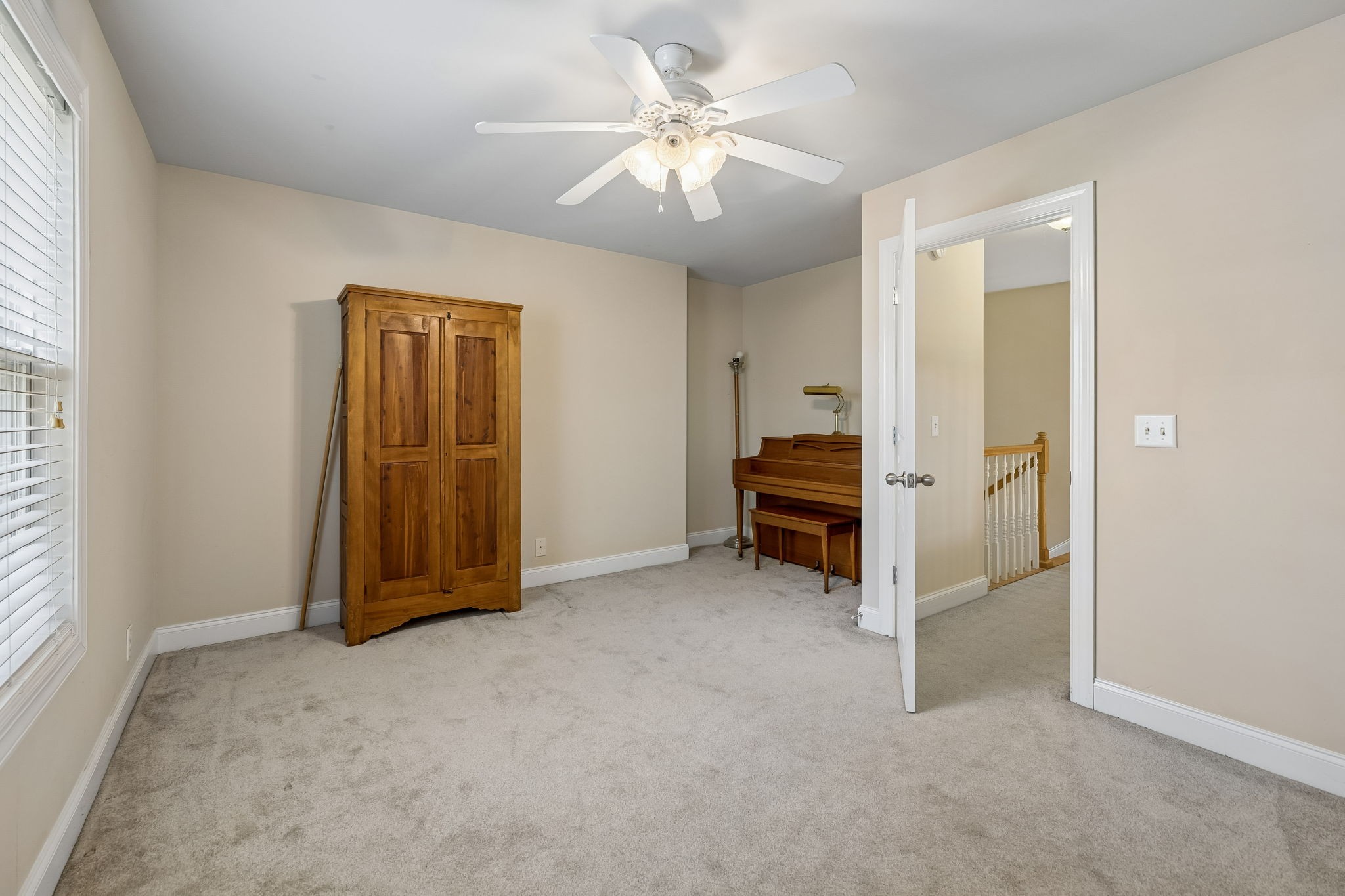 2635 Isaiah Dr