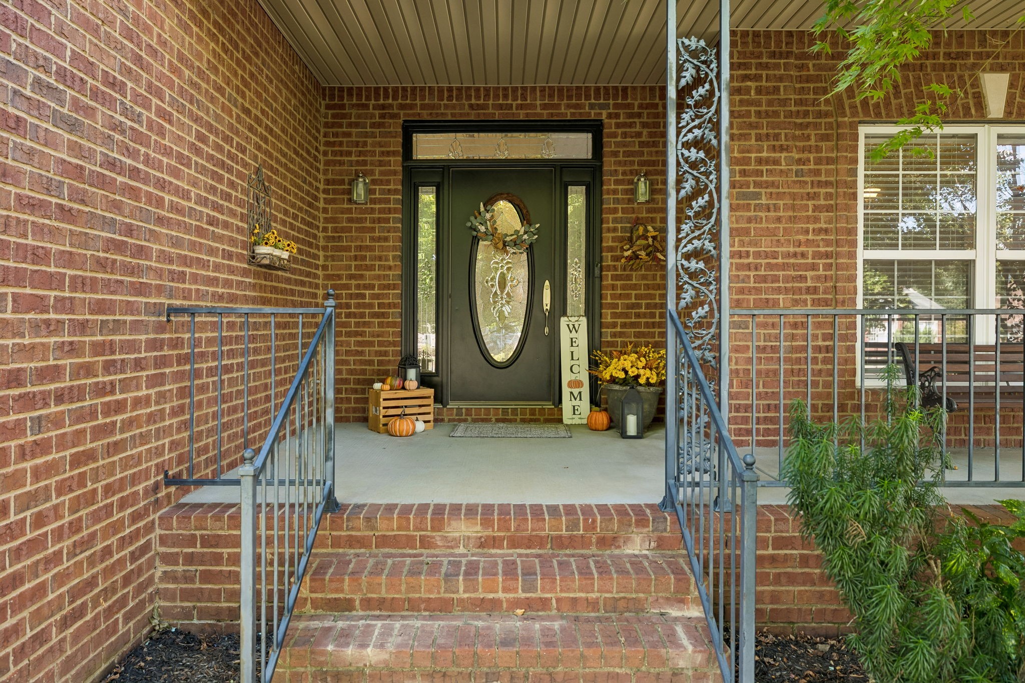 2635 Isaiah Dr