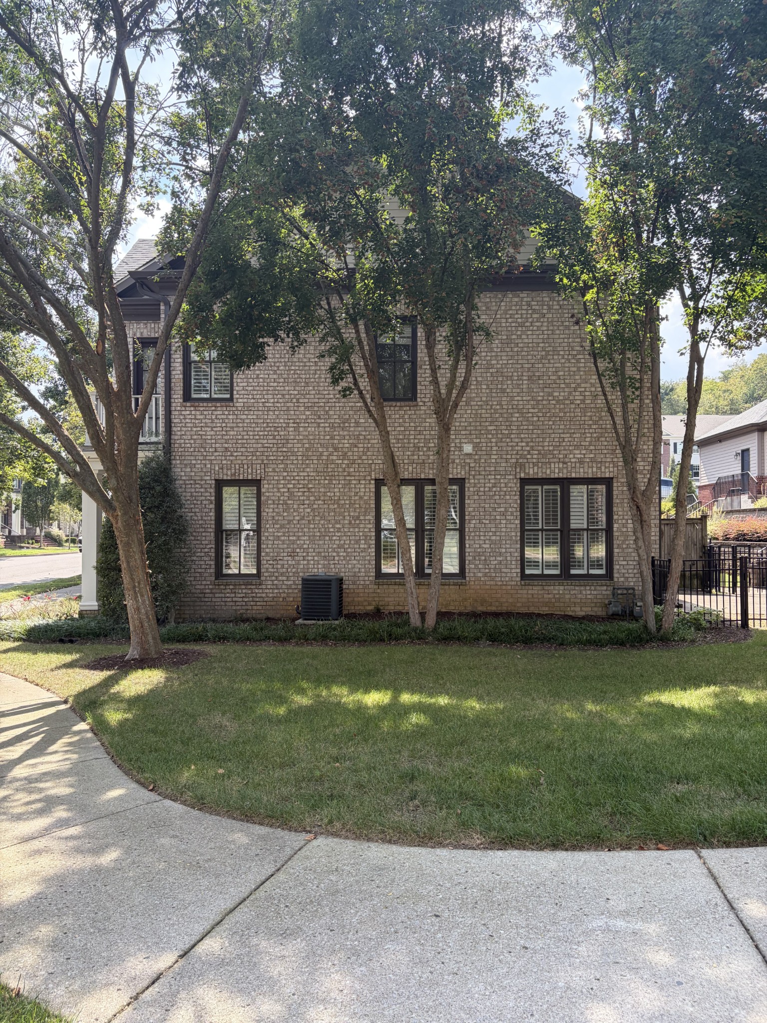 1401 Moher Blvd