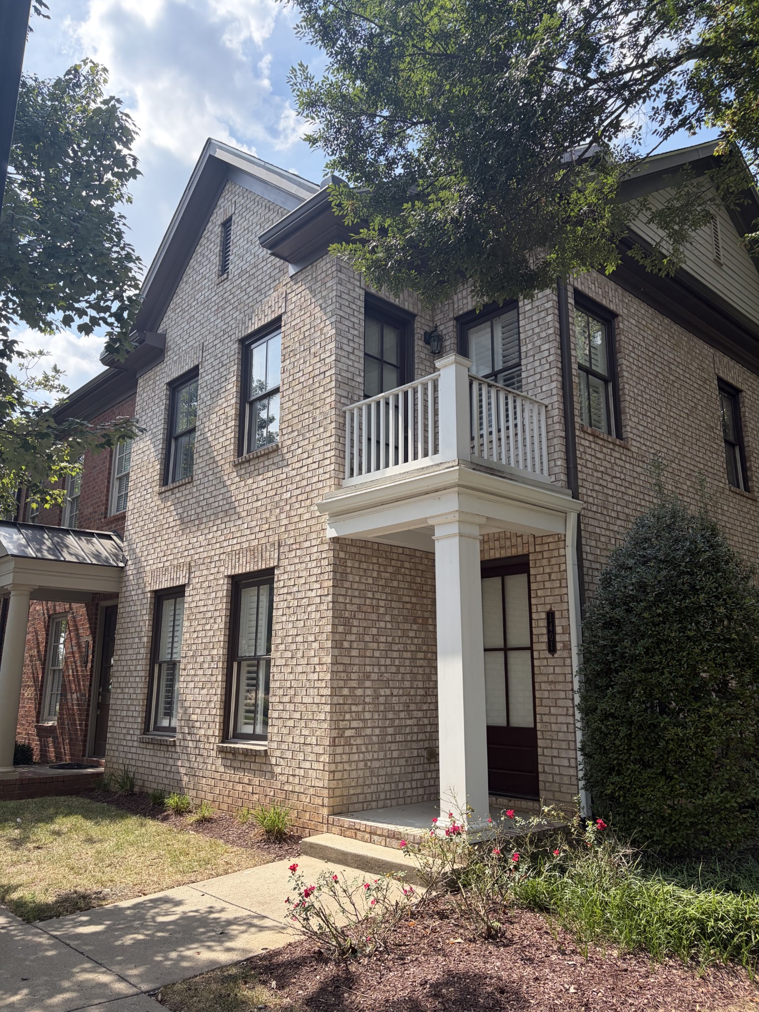 1401 Moher Blvd