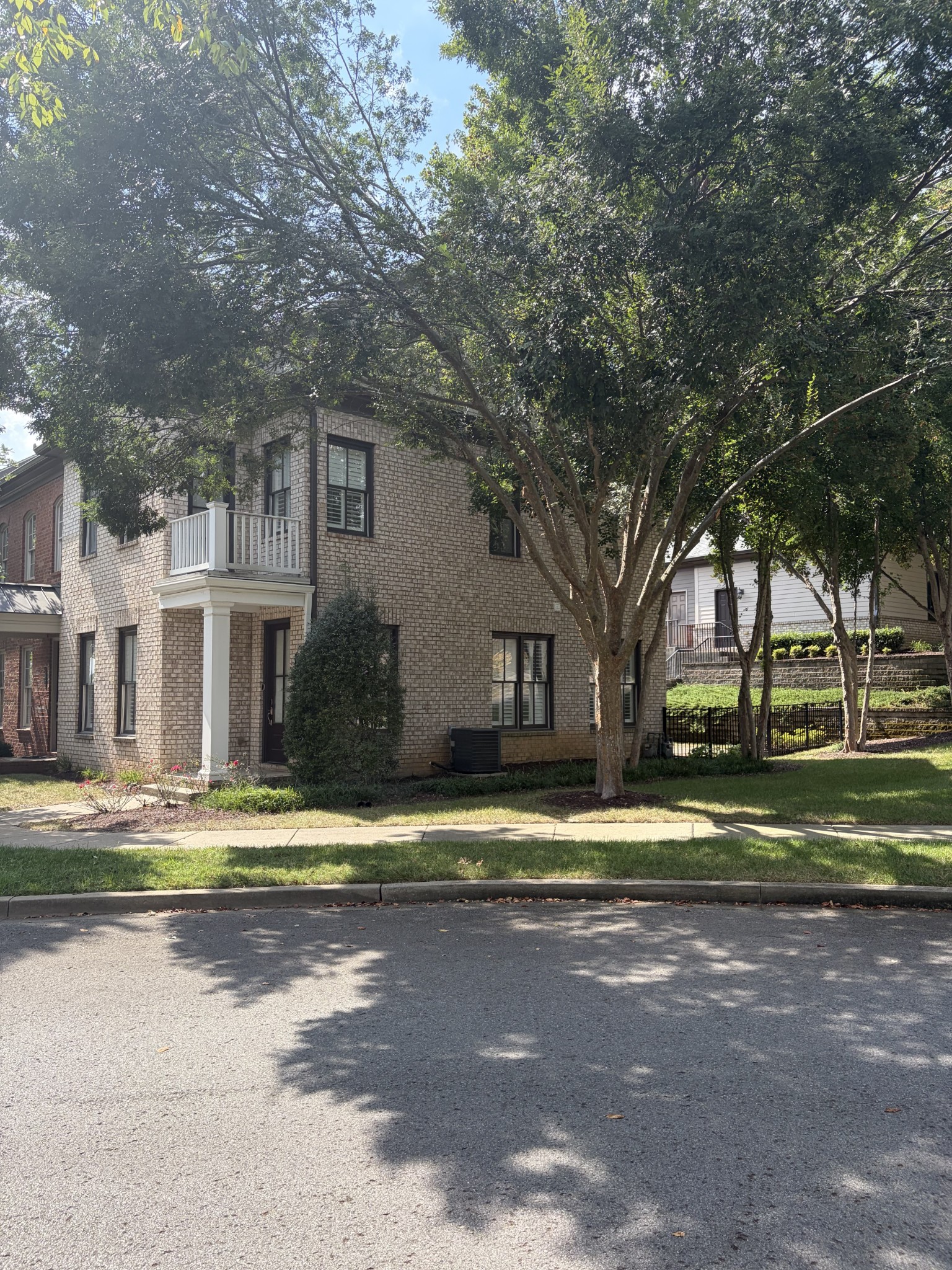 1401 Moher Blvd