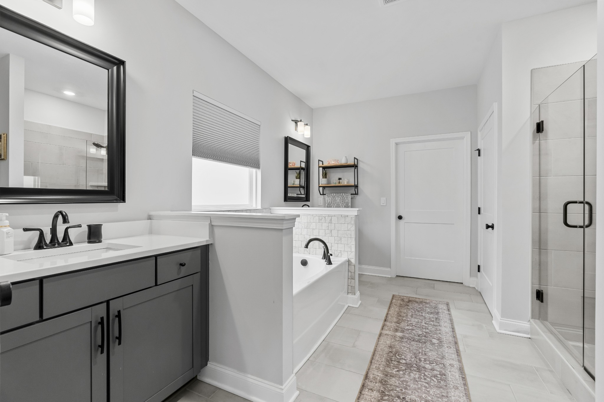 4112 Flowing Creek Dr