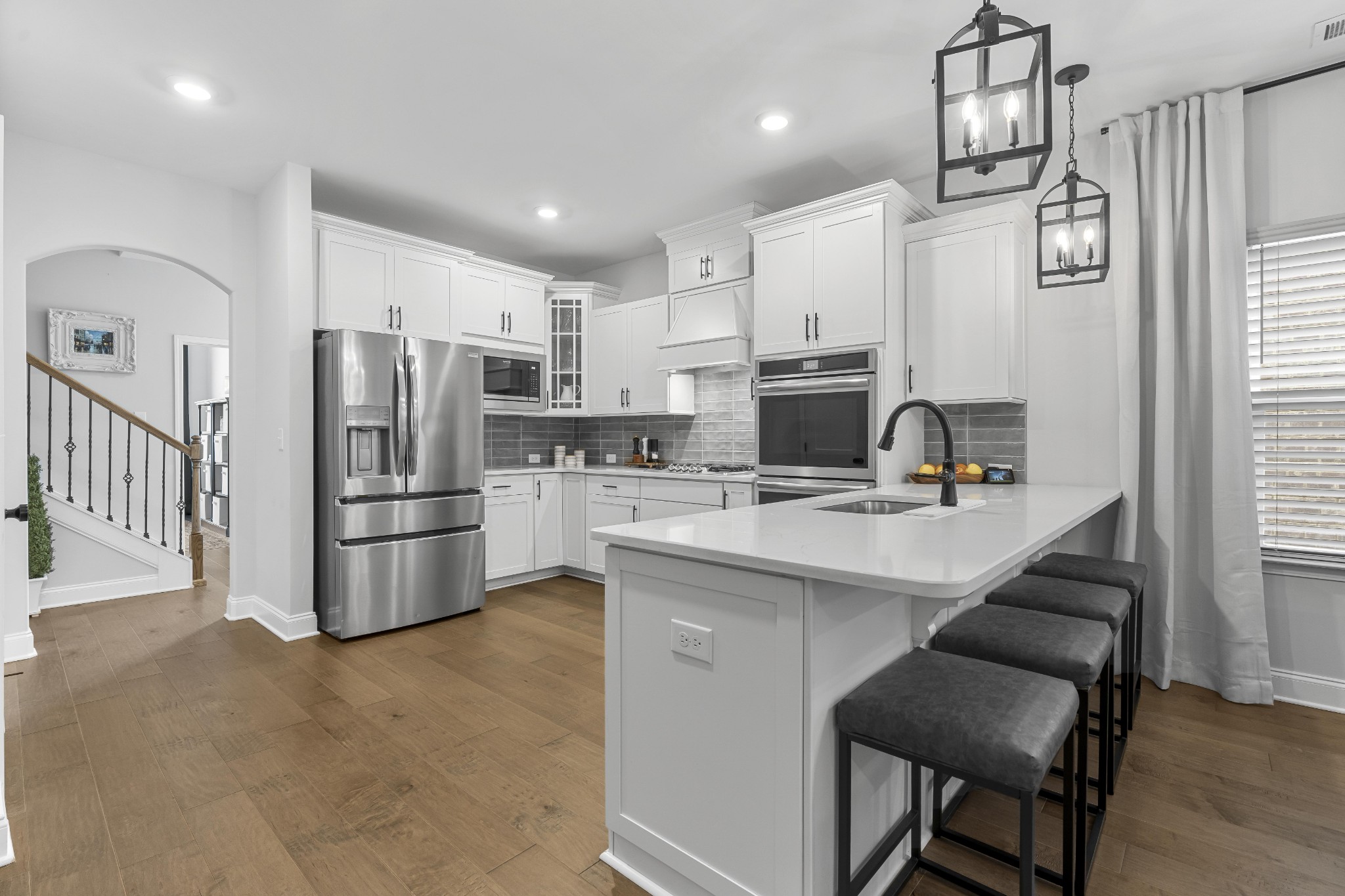4112 Flowing Creek Dr