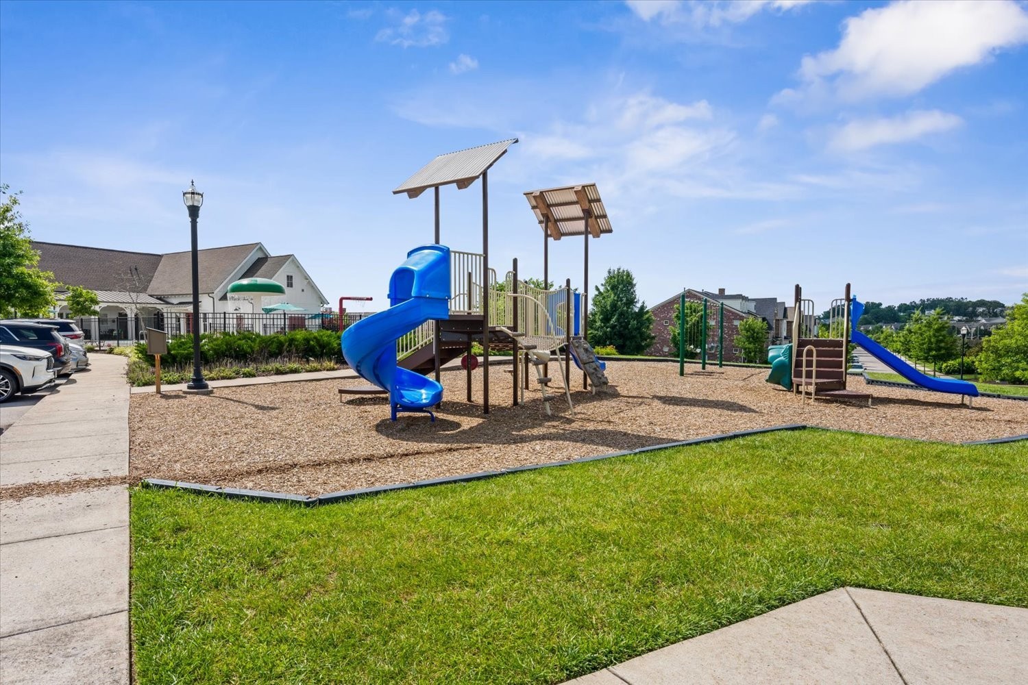 4112 Flowing Creek Dr