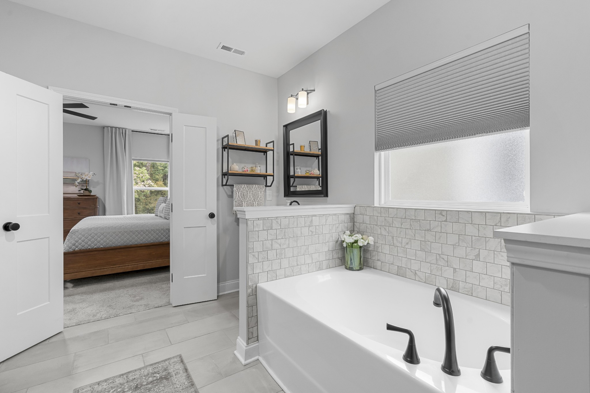 4112 Flowing Creek Dr