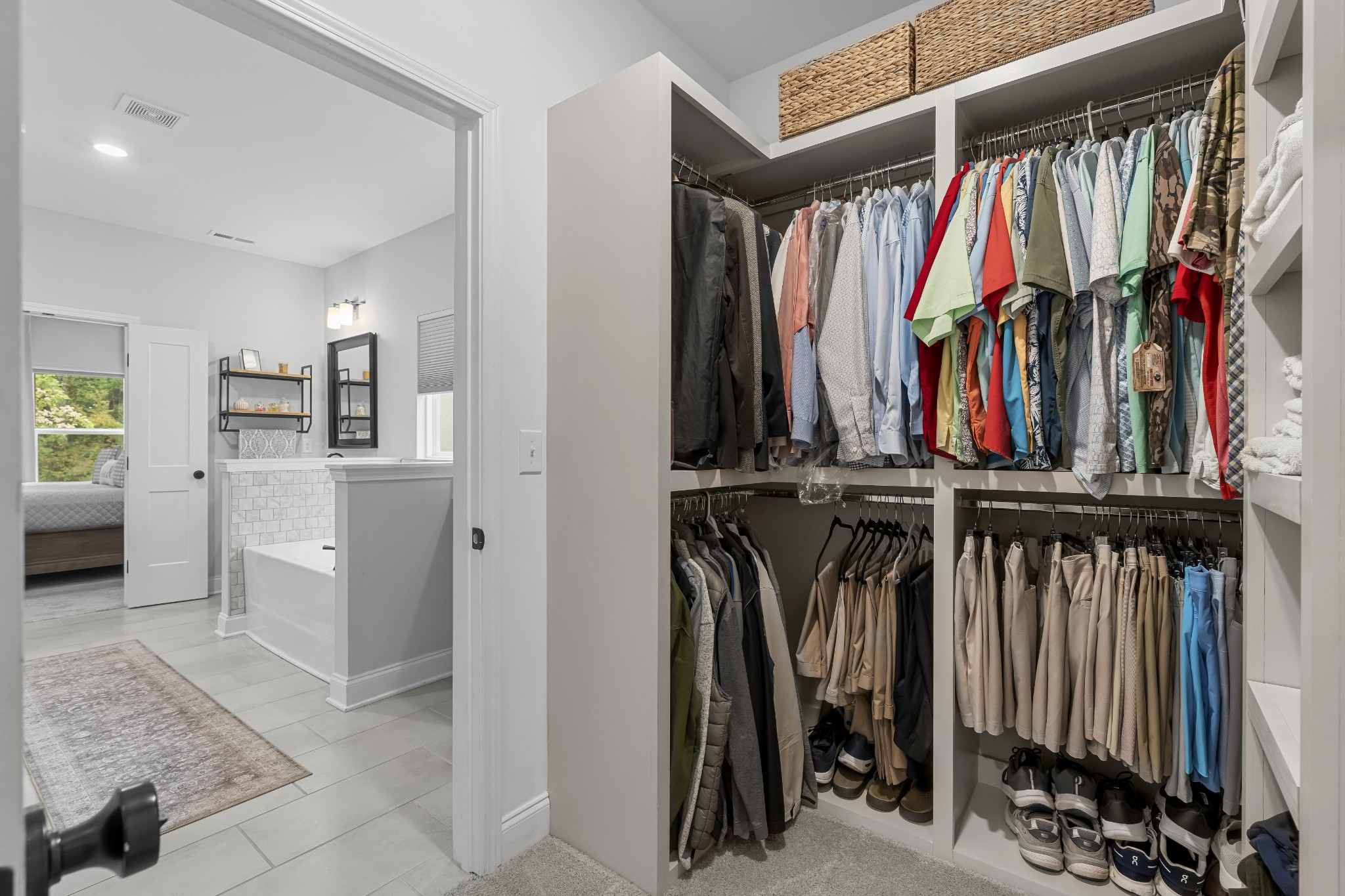 4112 Flowing Creek Dr