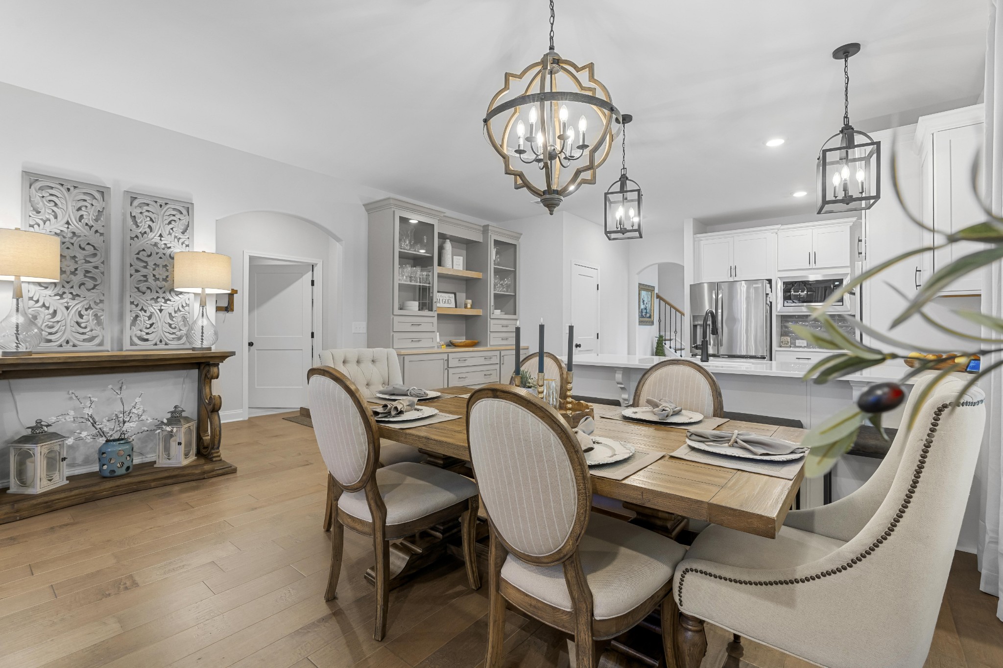 4112 Flowing Creek Dr