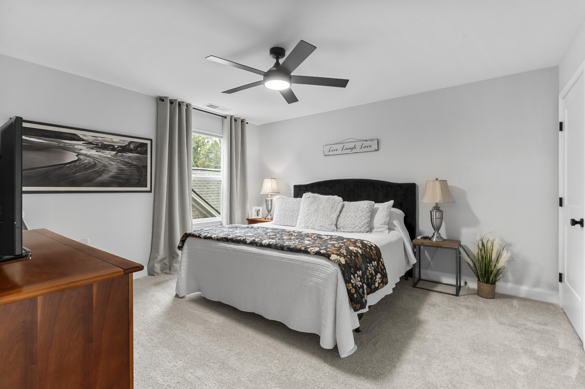 4112 Flowing Creek Dr