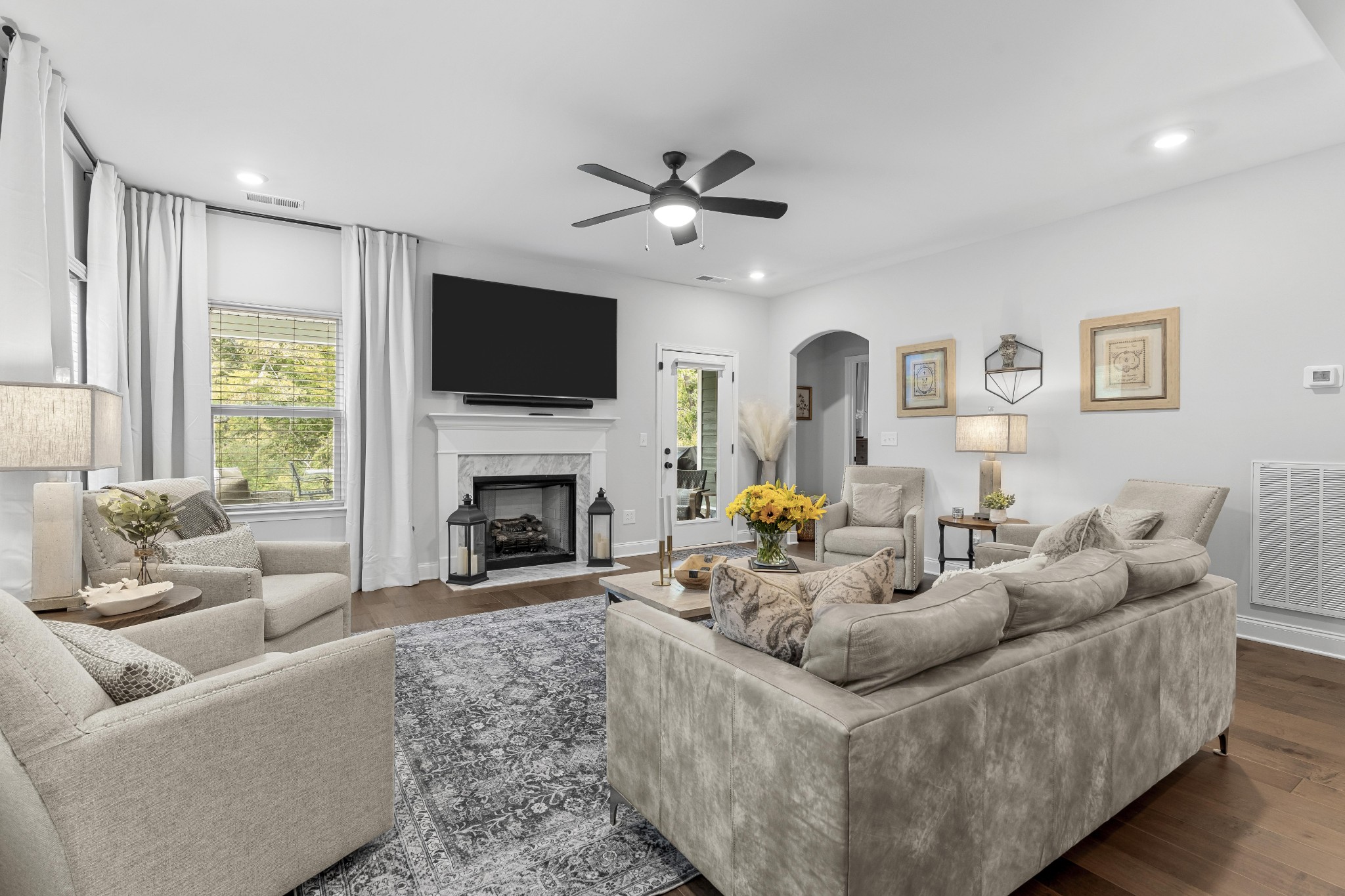 4112 Flowing Creek Dr