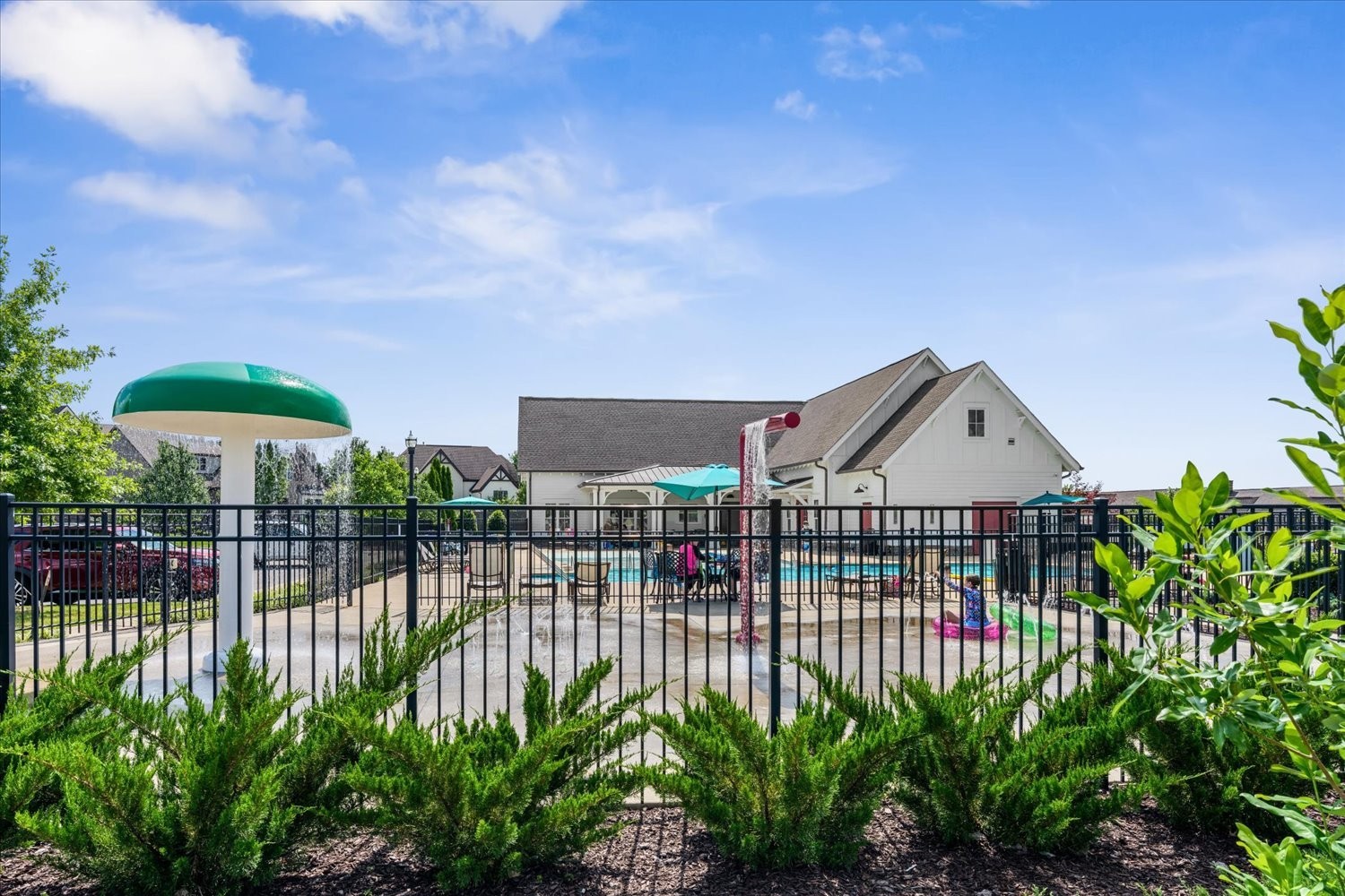 4112 Flowing Creek Dr