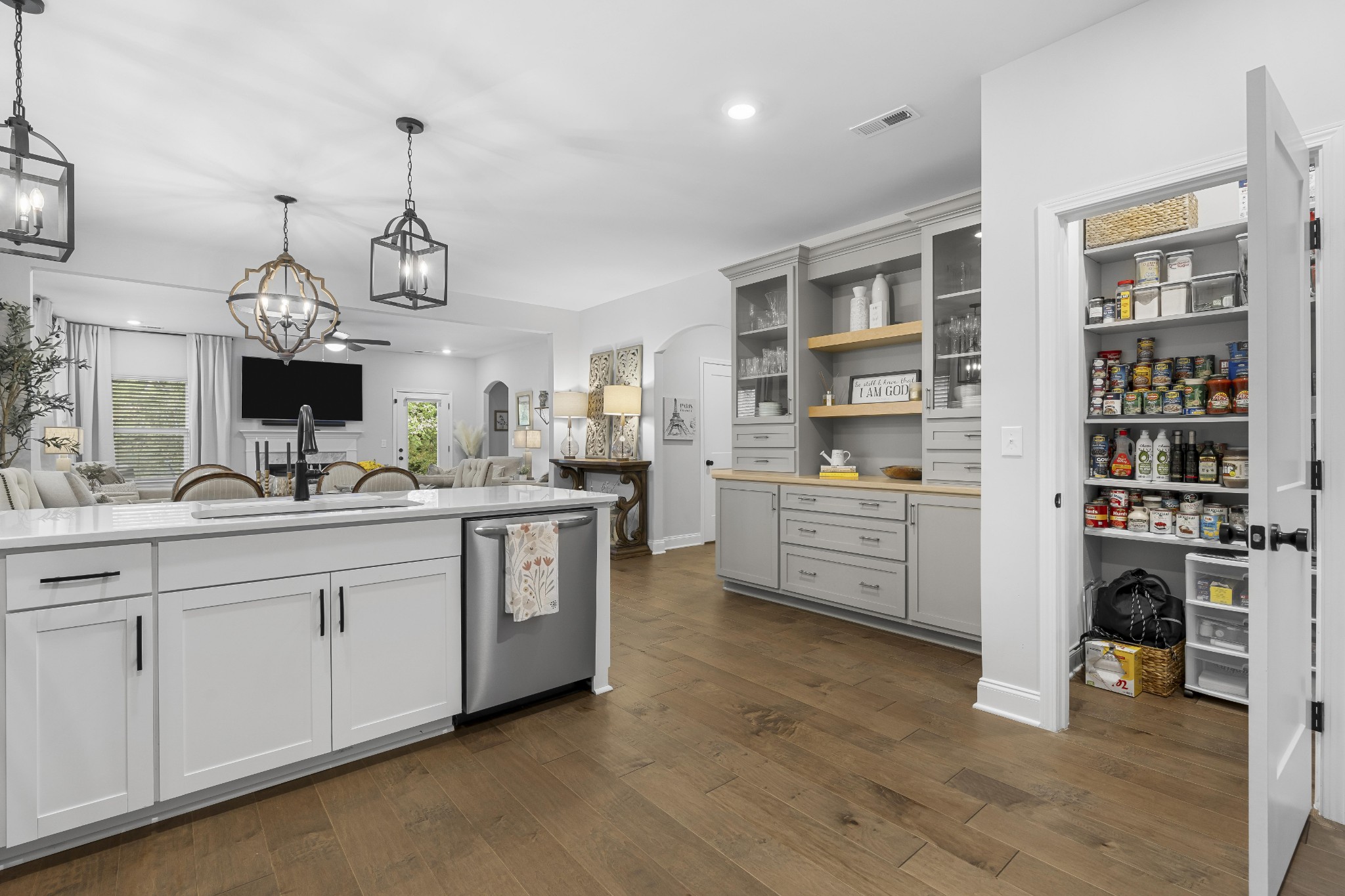 4112 Flowing Creek Dr